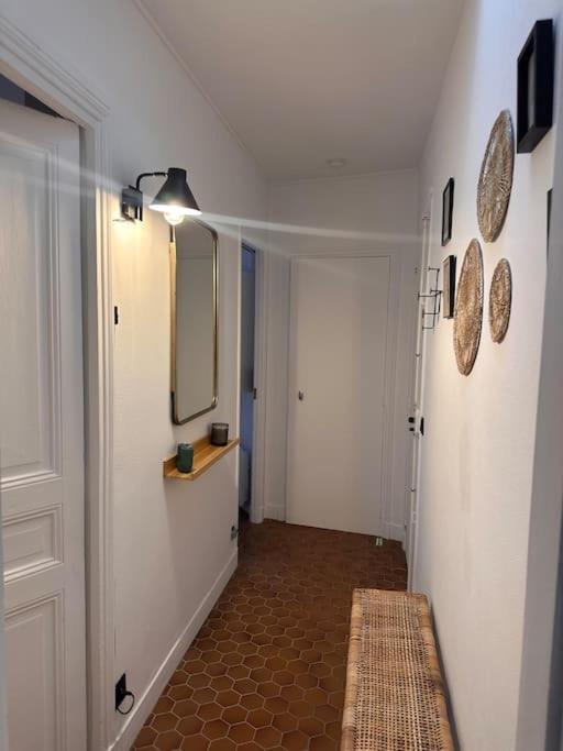 Renovated Flat Near Tour Eiffel Apartment Paris