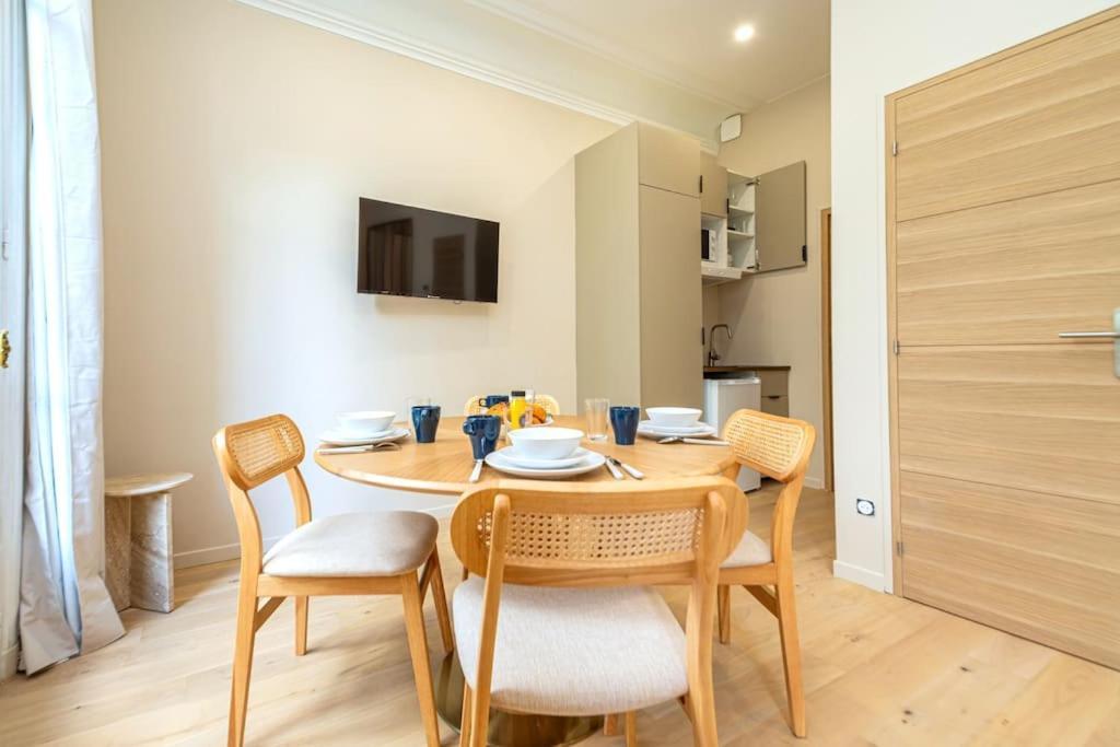 Neuf Quartier Pereire Apartment Paris