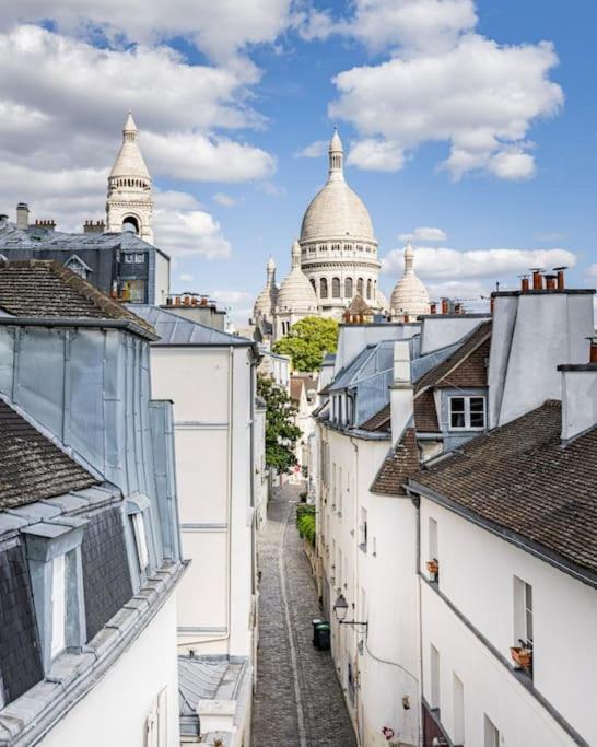 Appartement 3 Bedrooms Sacree Coeur Place Du Tertre Montmartre Paris