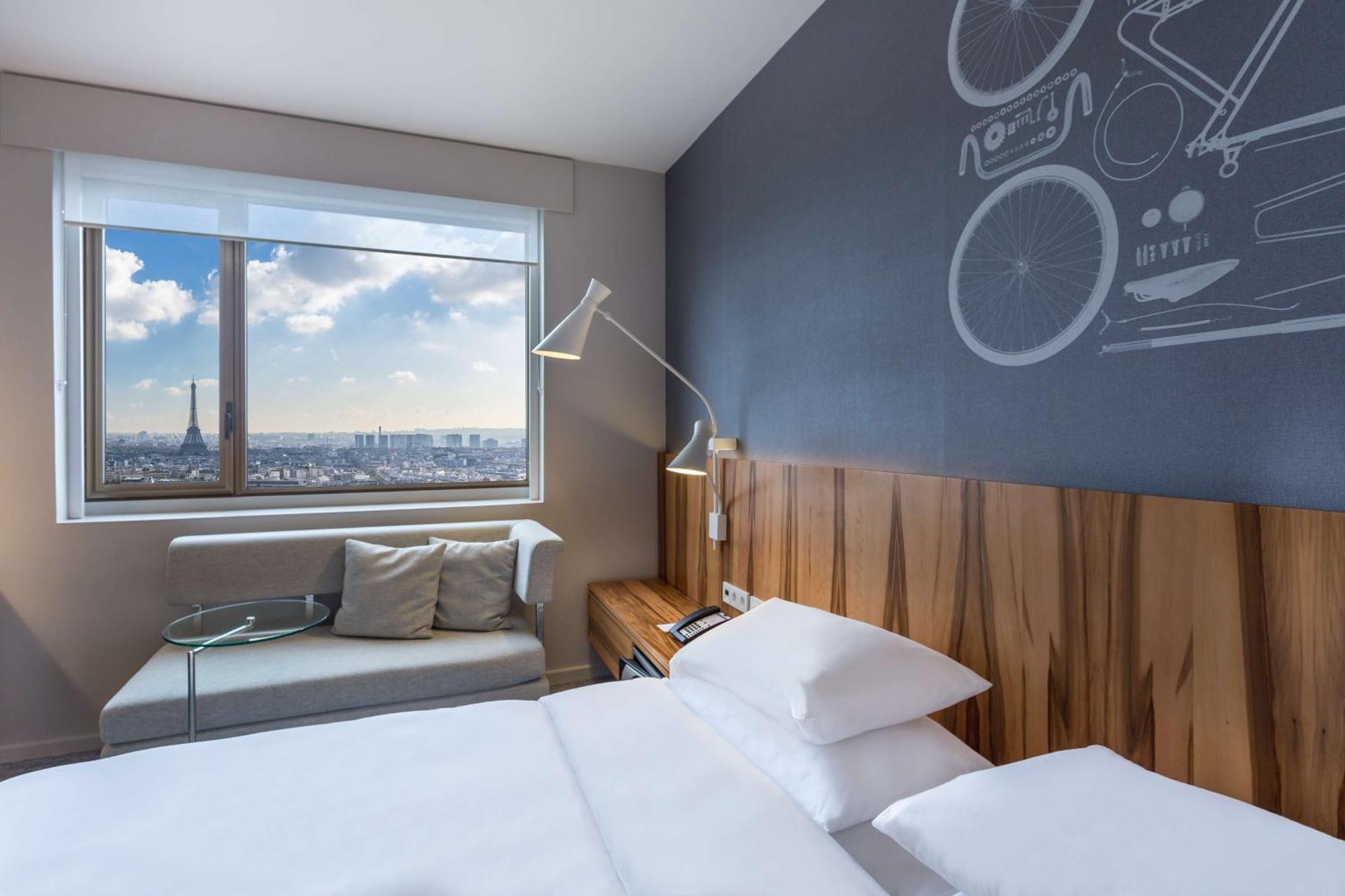 Hyatt Regency Etoile Hotel