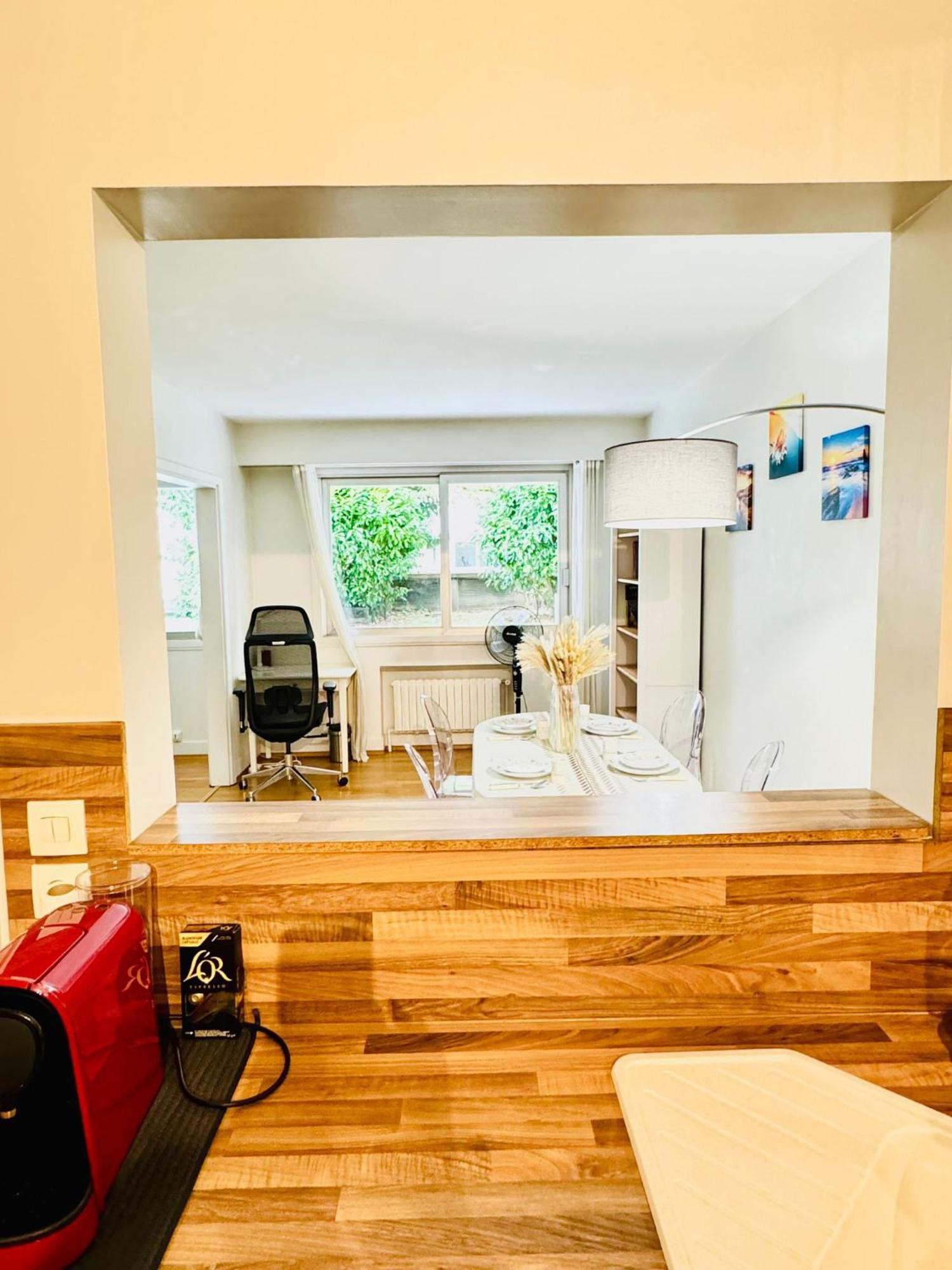 Appartement 2 Bedrooms Near Tour Eiffel Free Parking High Security *