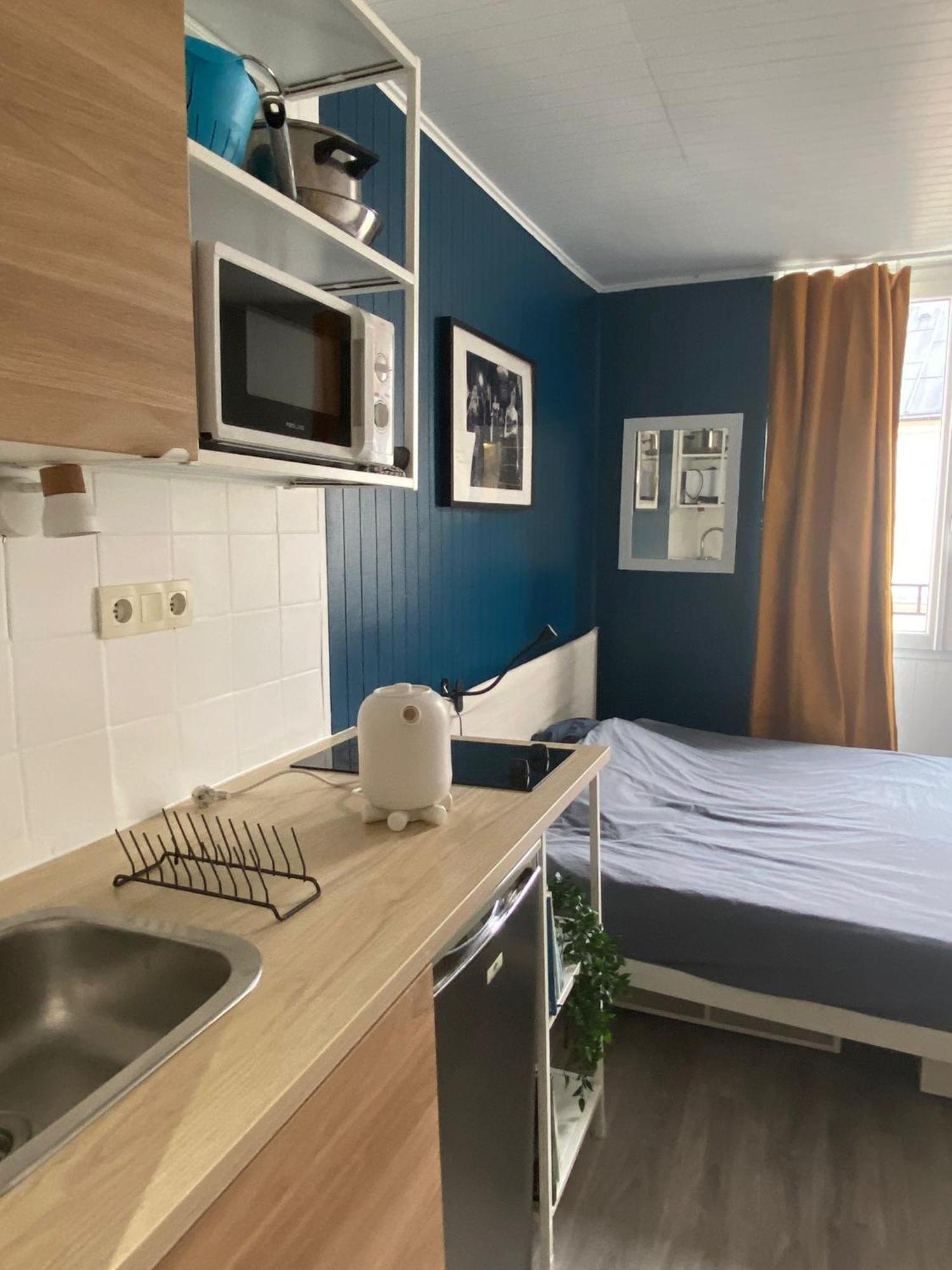 Bright Flat Apartment Paris