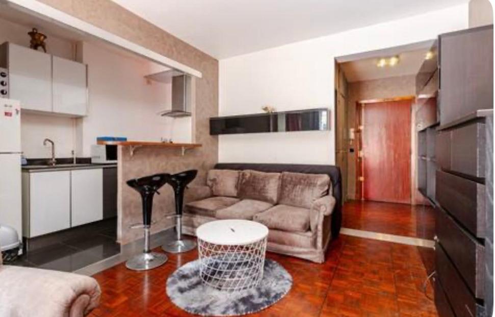 Elysees Apartment