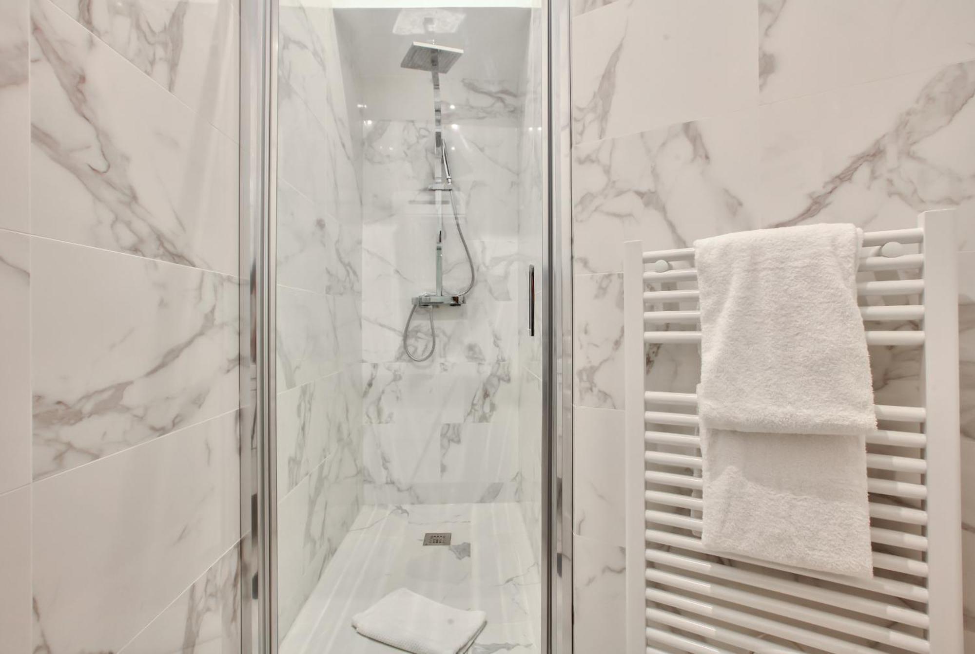 Apartment 64 - Urban Luxury Flat Near Champs-elysees