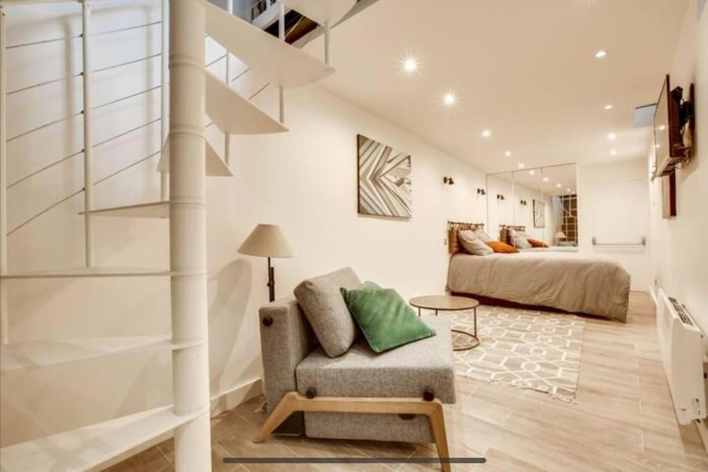 03 Tour Eiffel Pour 7 Personnes Appartement