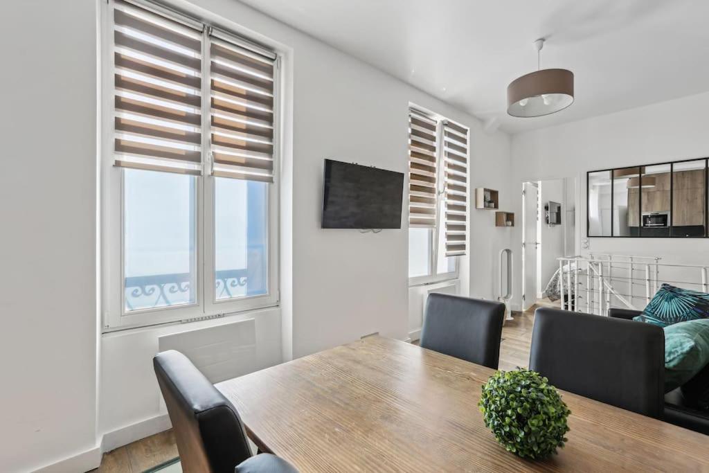03 Tour Eiffel Pour 7 Personnes Appartement