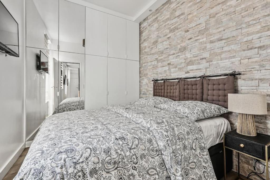 03 Tour Eiffel Pour 7 Personnes Appartement *