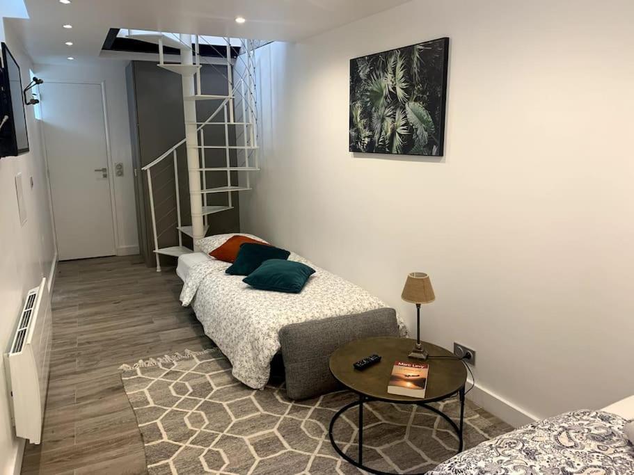 Appartement 03 Tour Eiffel Pour 7 Personnes Paris