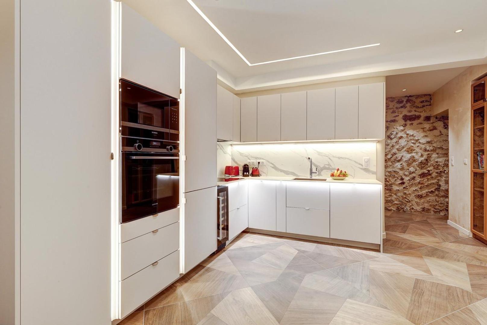Apartment Luxueuse Haussmanienne Confort Et Elegance *