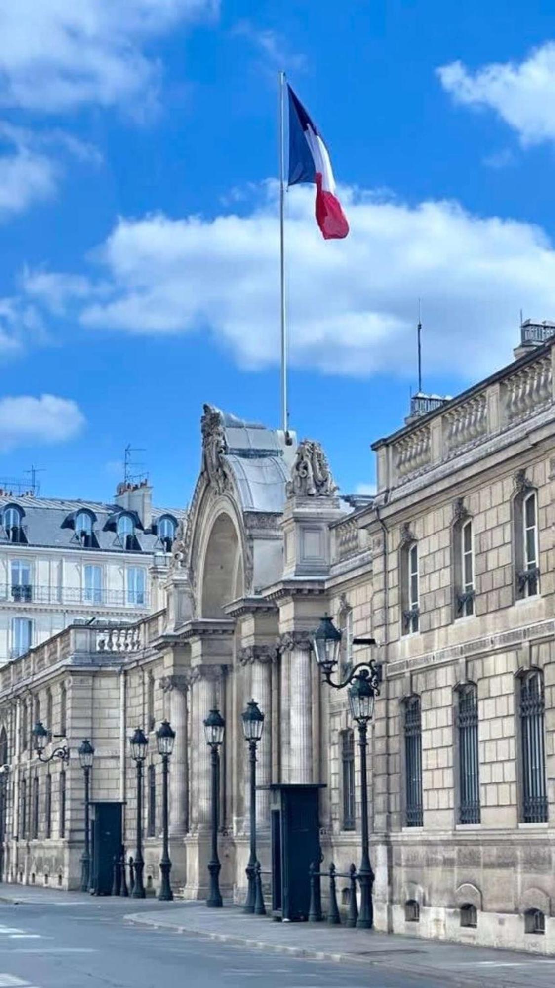 Apartment Typical Luxurious Parisian Getaway