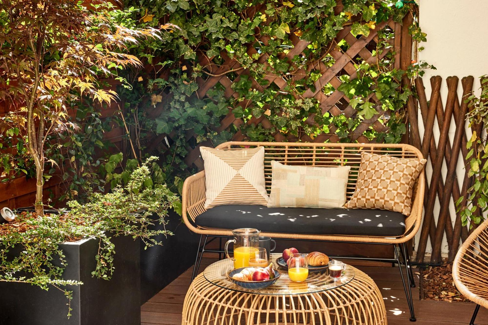 Stylish 2br & 2ba With Private Terrace Apartment