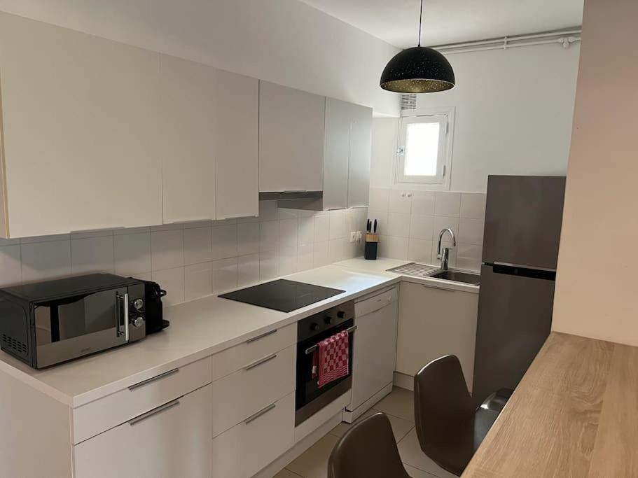 Apartment Quartier Grande Armee 100 M2 Paris