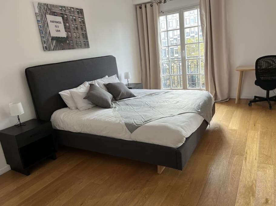 Quartier Grande Armee 100 M2 Apartment *