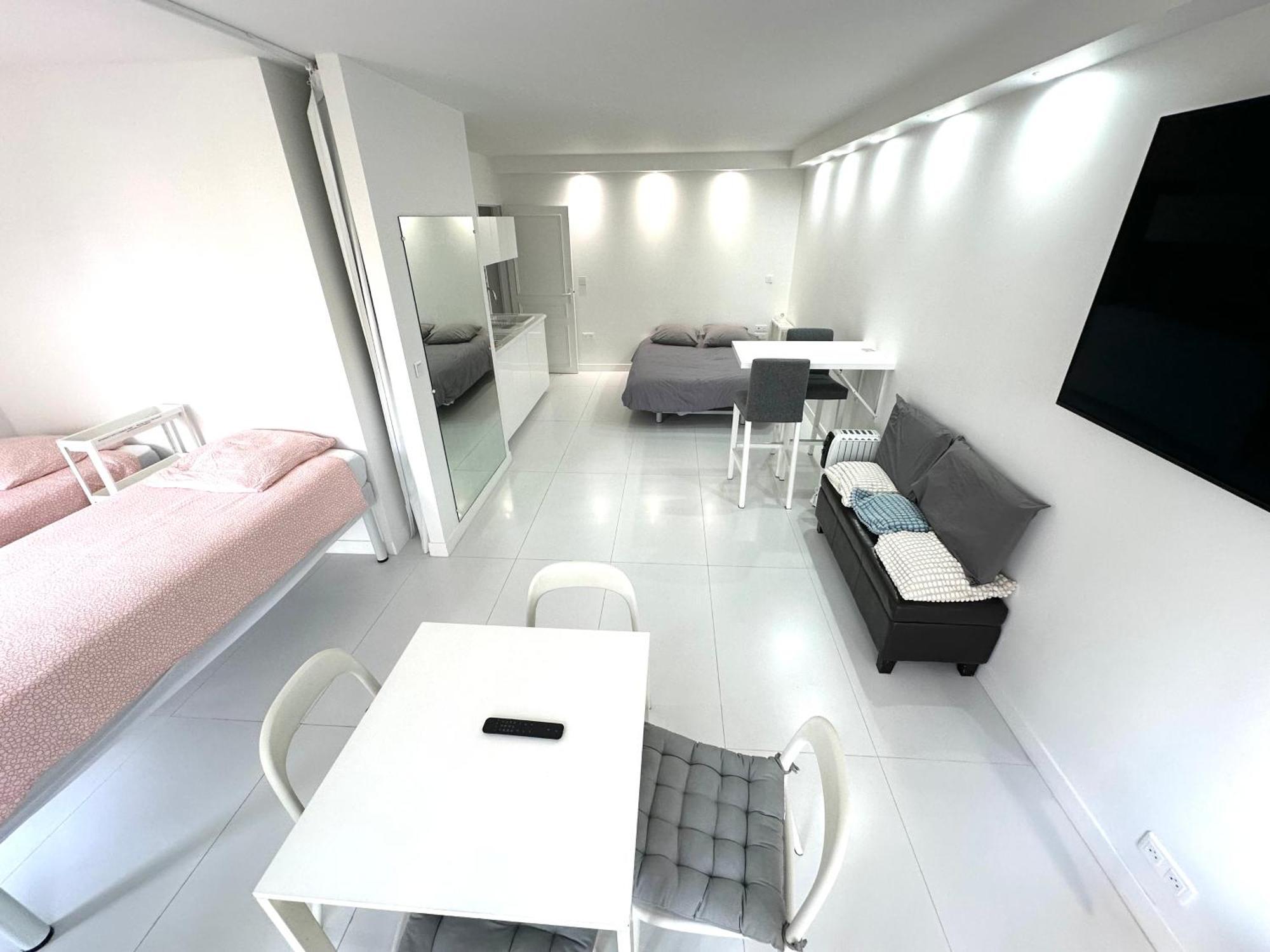 Studio Trip In - Gare De L'est Apartment *