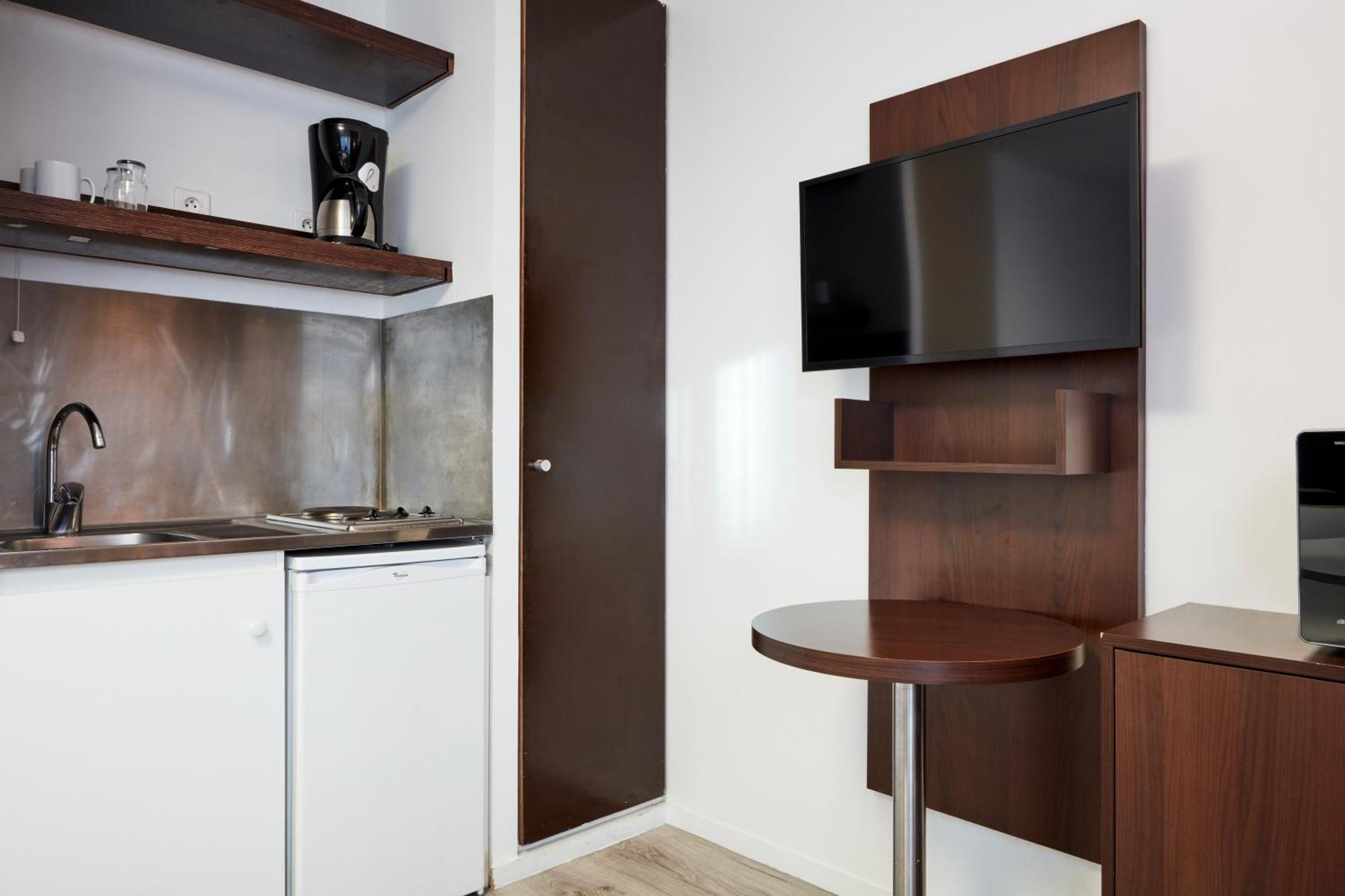 Adagio Access Bastille