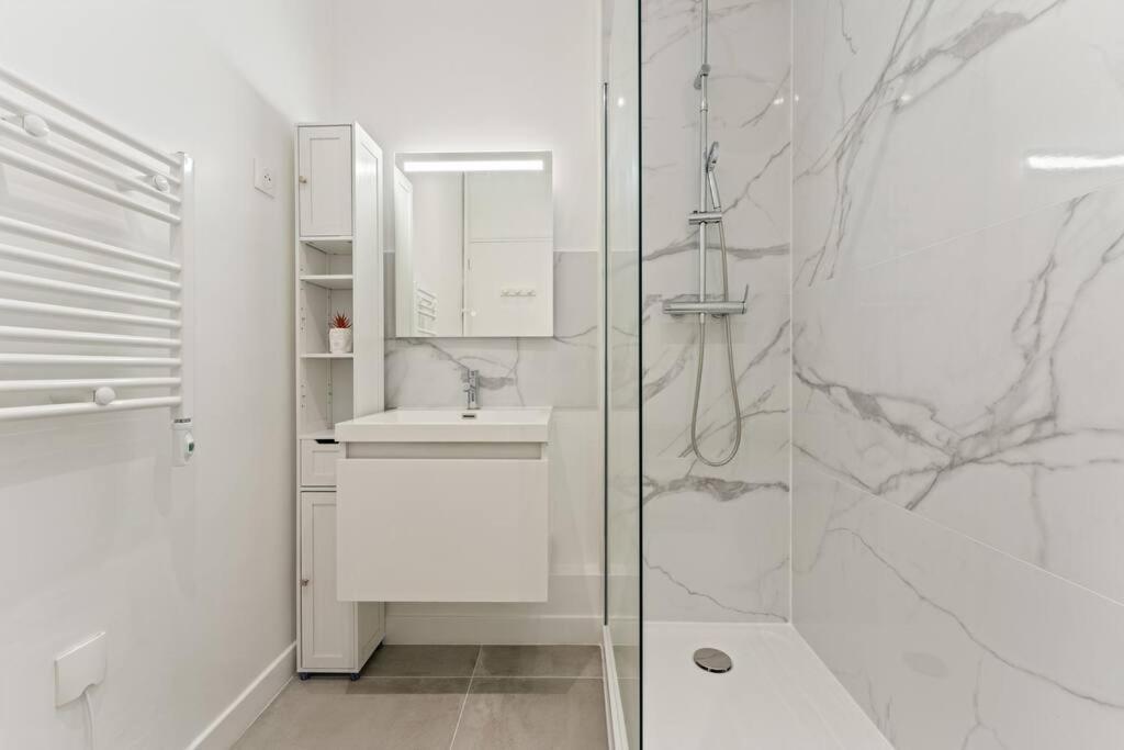 Apartment Perfect Emplacement - Metro 1 Min - Tour Eiffel 10min - Netflix
