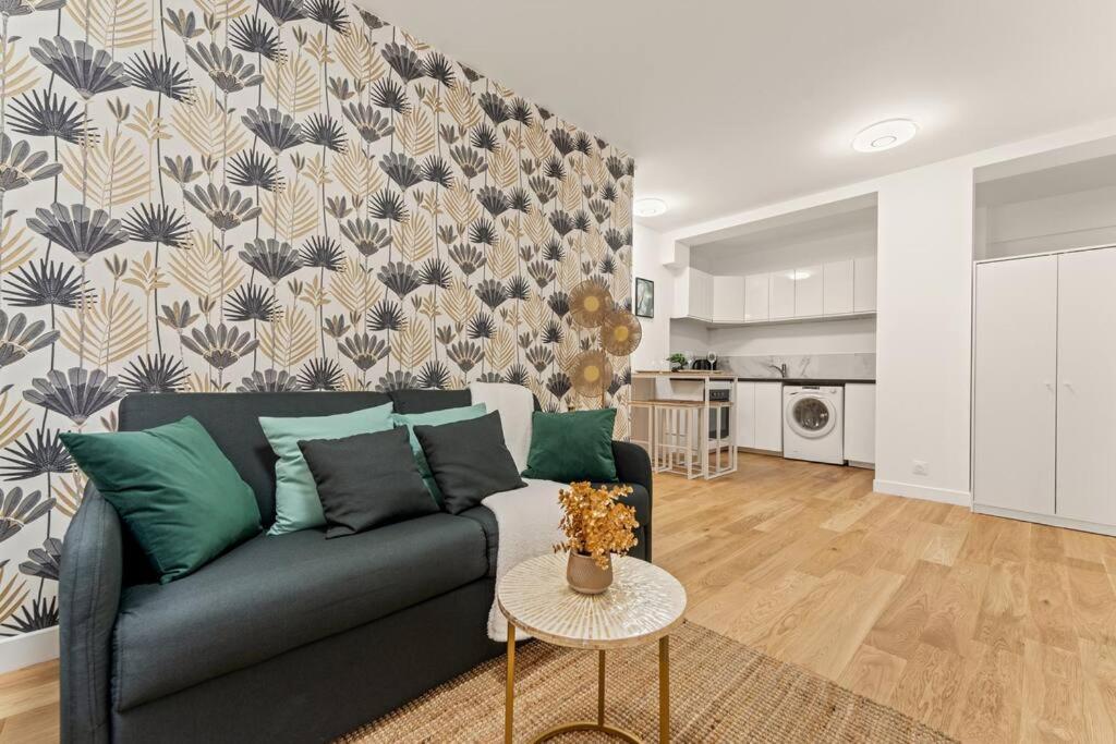 Perfect Emplacement - Metro 1 Min - Tour Eiffel 10min - Netflix Apartment Paris