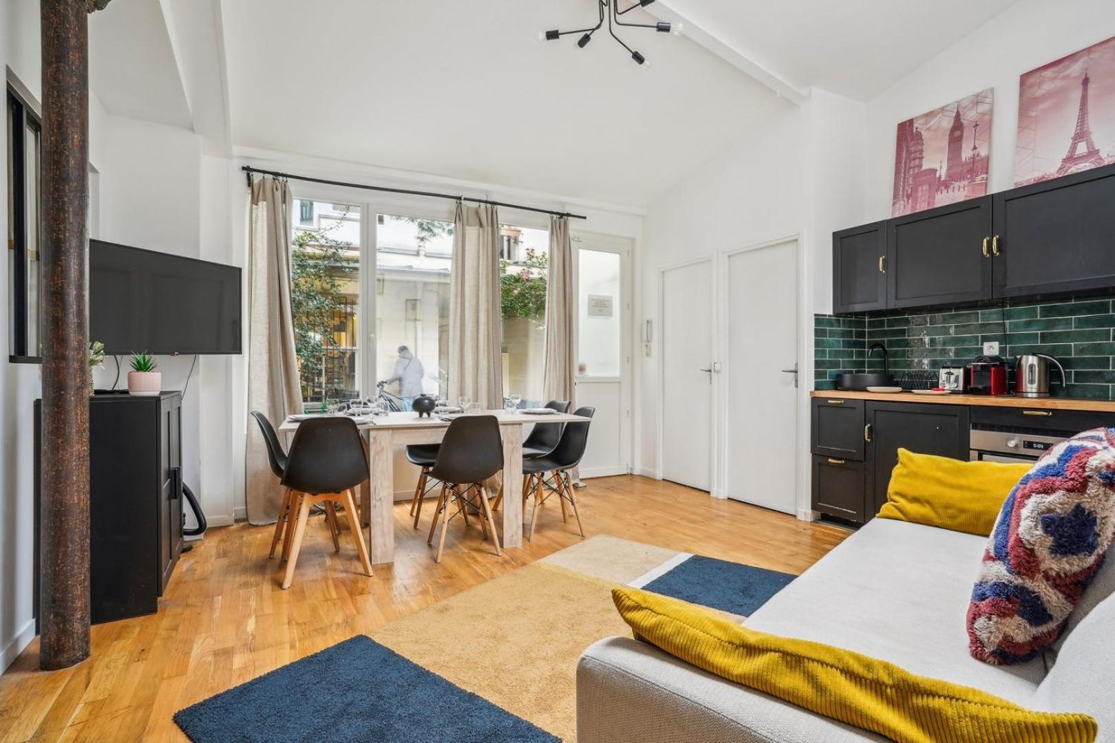 205-suite Valmy * Paris