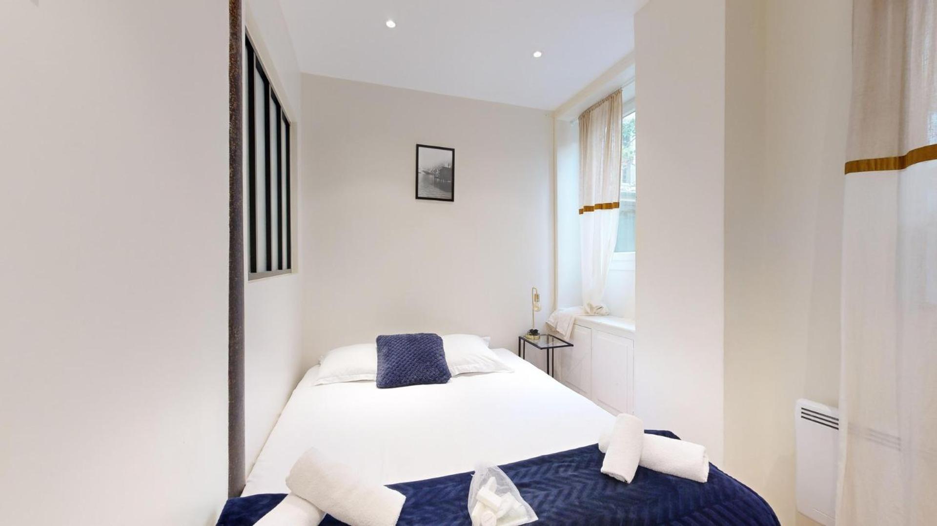 205-suite Valmy