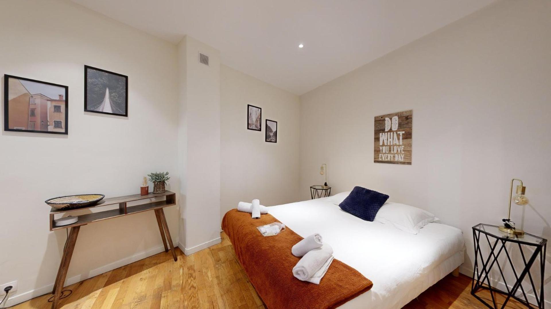 Apartment 205-suite Valmy *