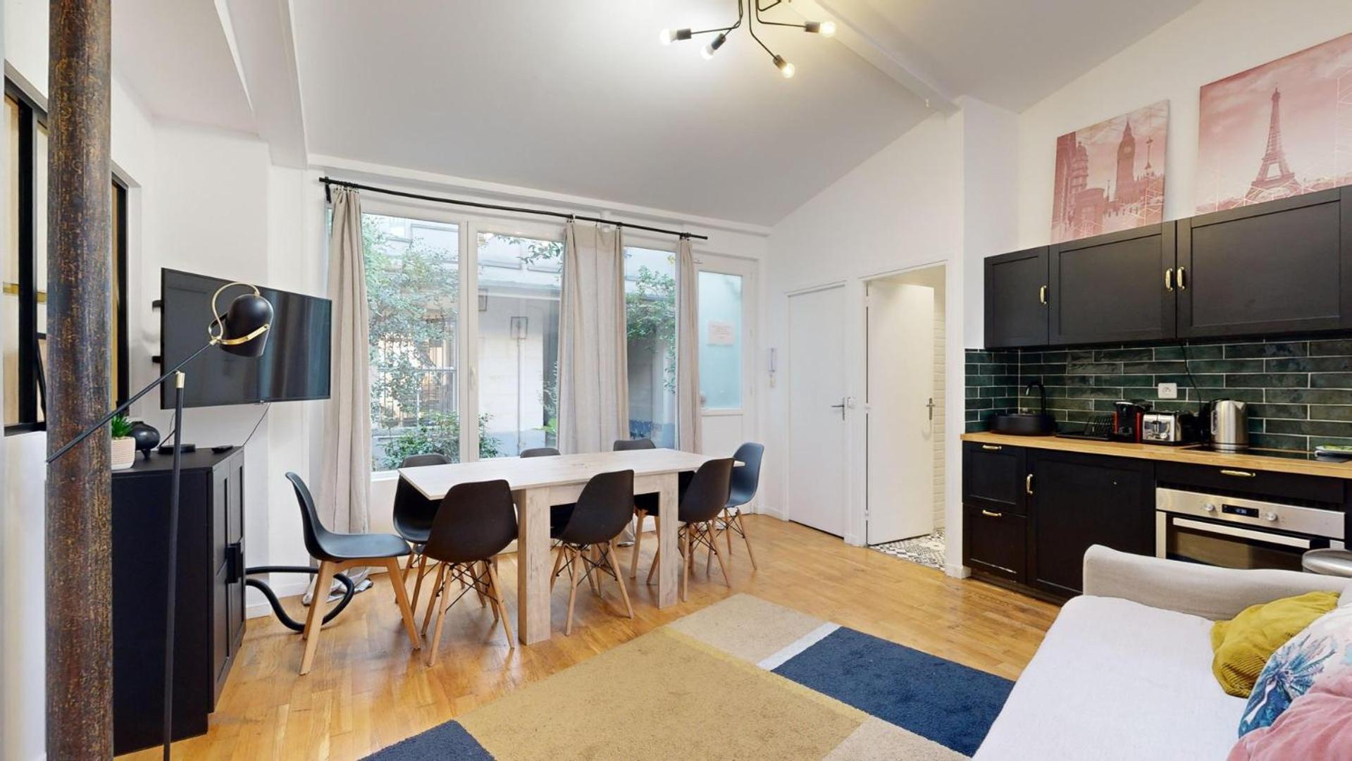 Apartment 205-suite Valmy *