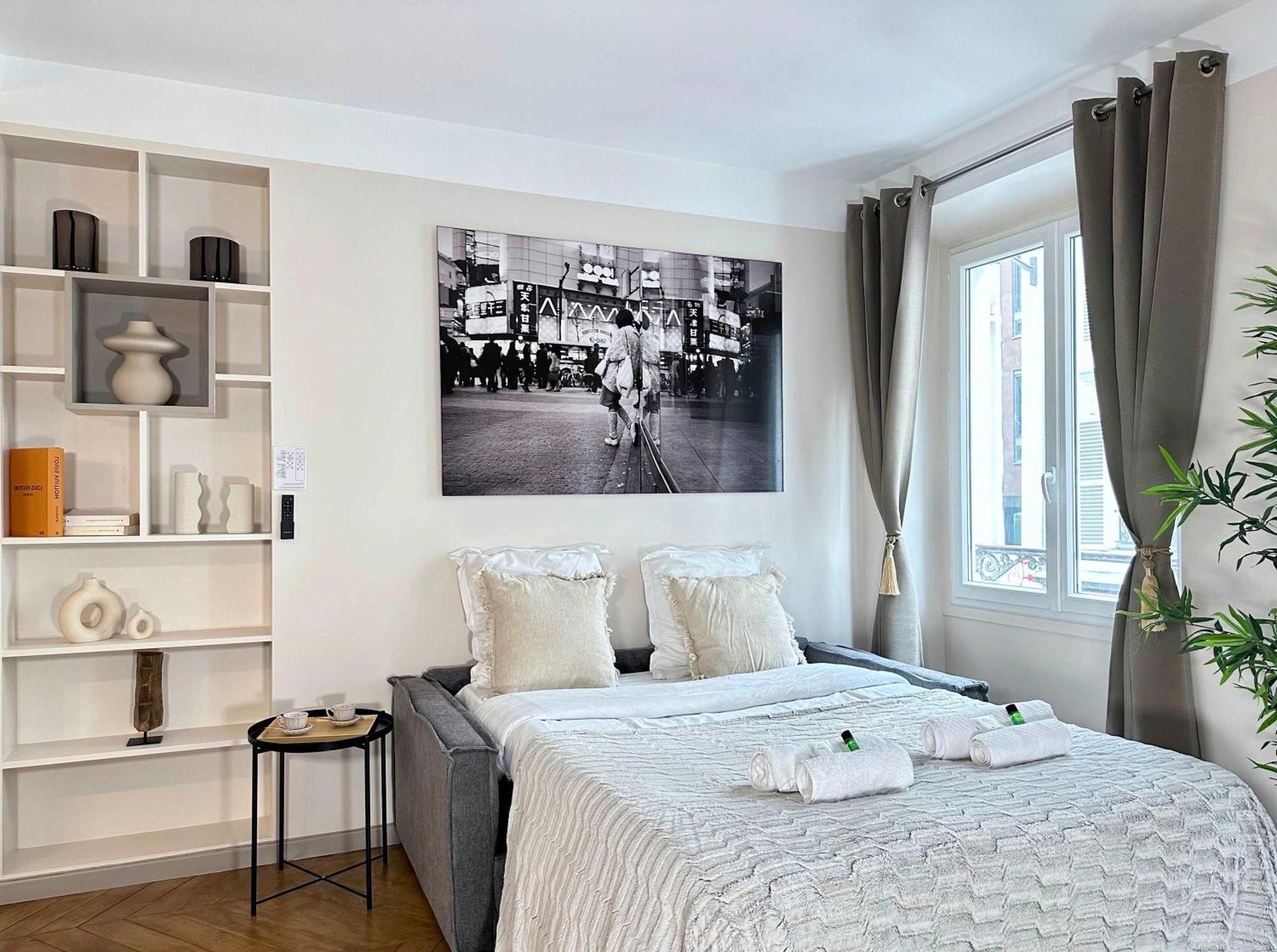 Typical Luxurious Parisian Getaway * Paris
