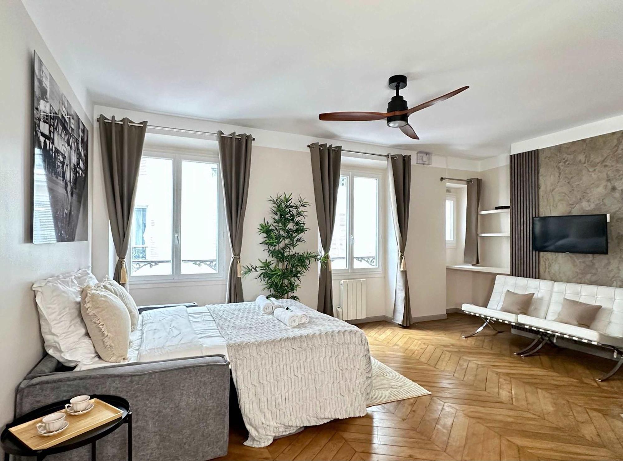 Typical Luxurious Parisian Getaway Paris