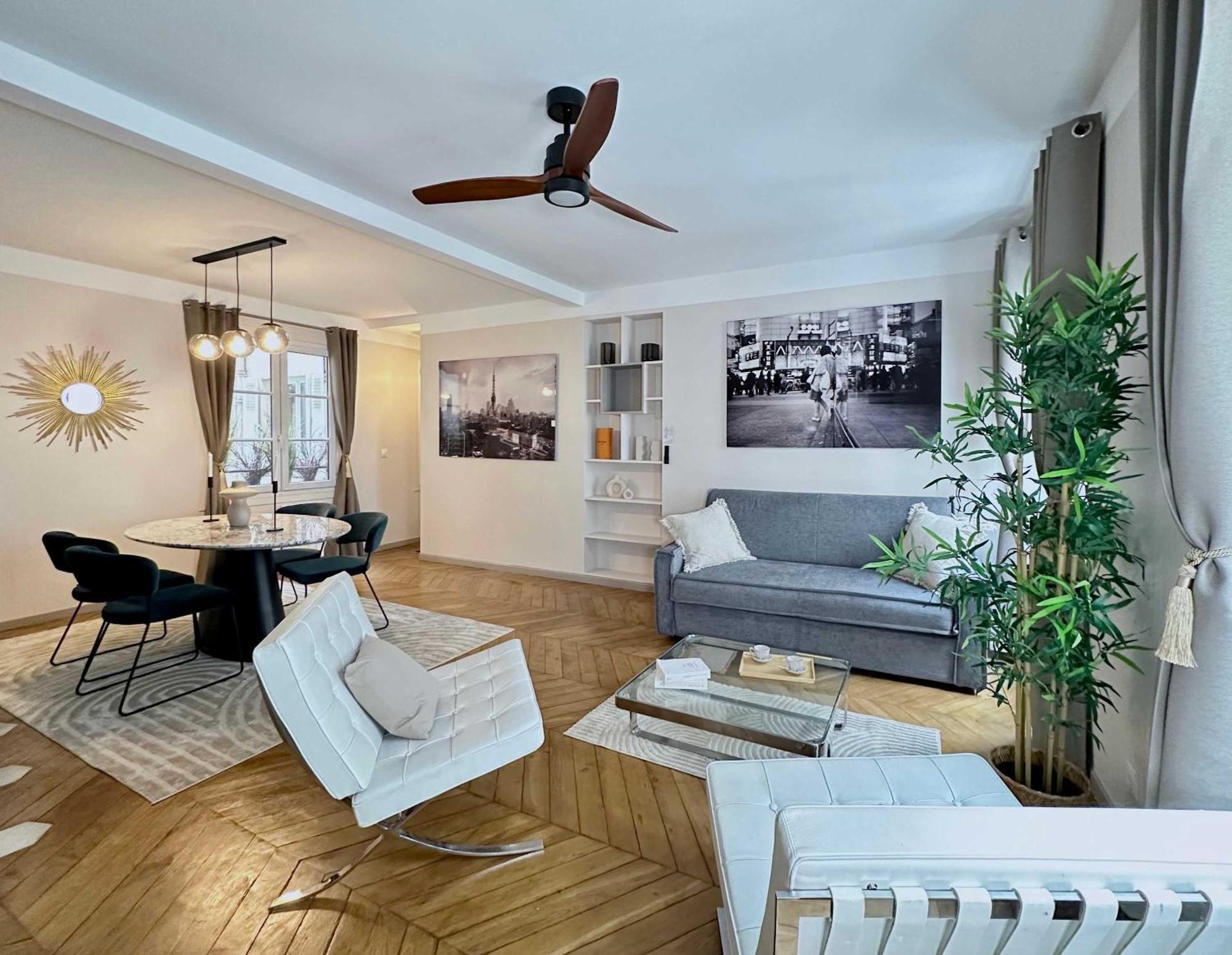 Apartment Typical Luxurious Parisian Getaway