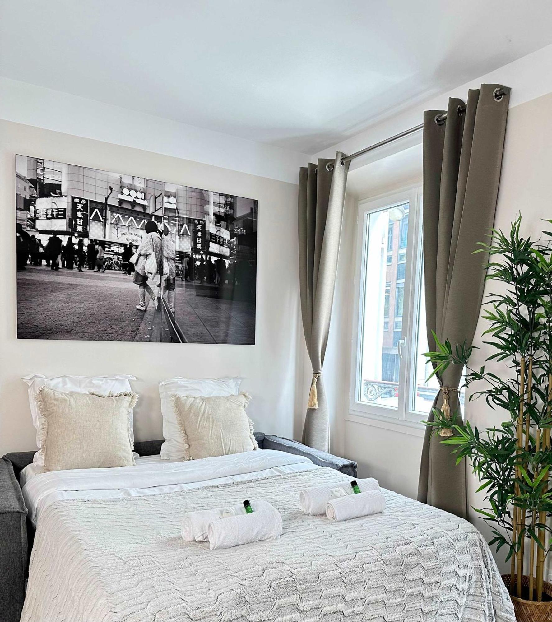 Apartment Typical Luxurious Parisian Getaway Paris