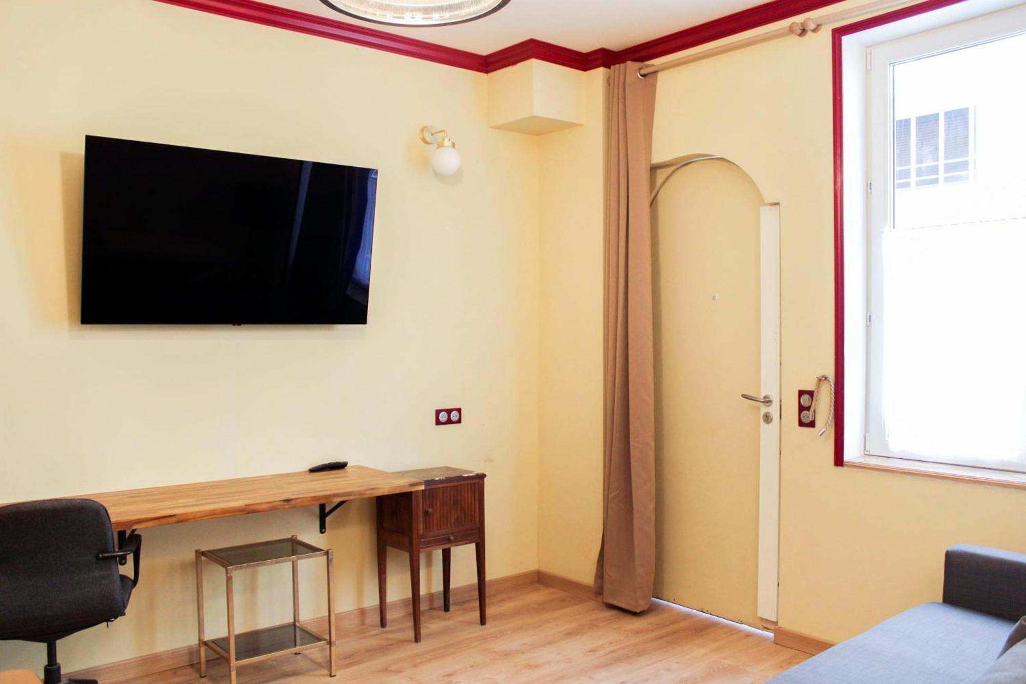 Cosy Near The Eiffel Tower Apartment