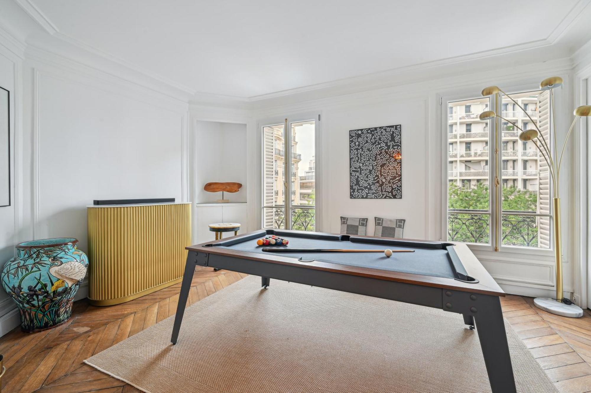 Apartment Duplex Avec Billard A Cote De La Tour Eiffel ! Paris