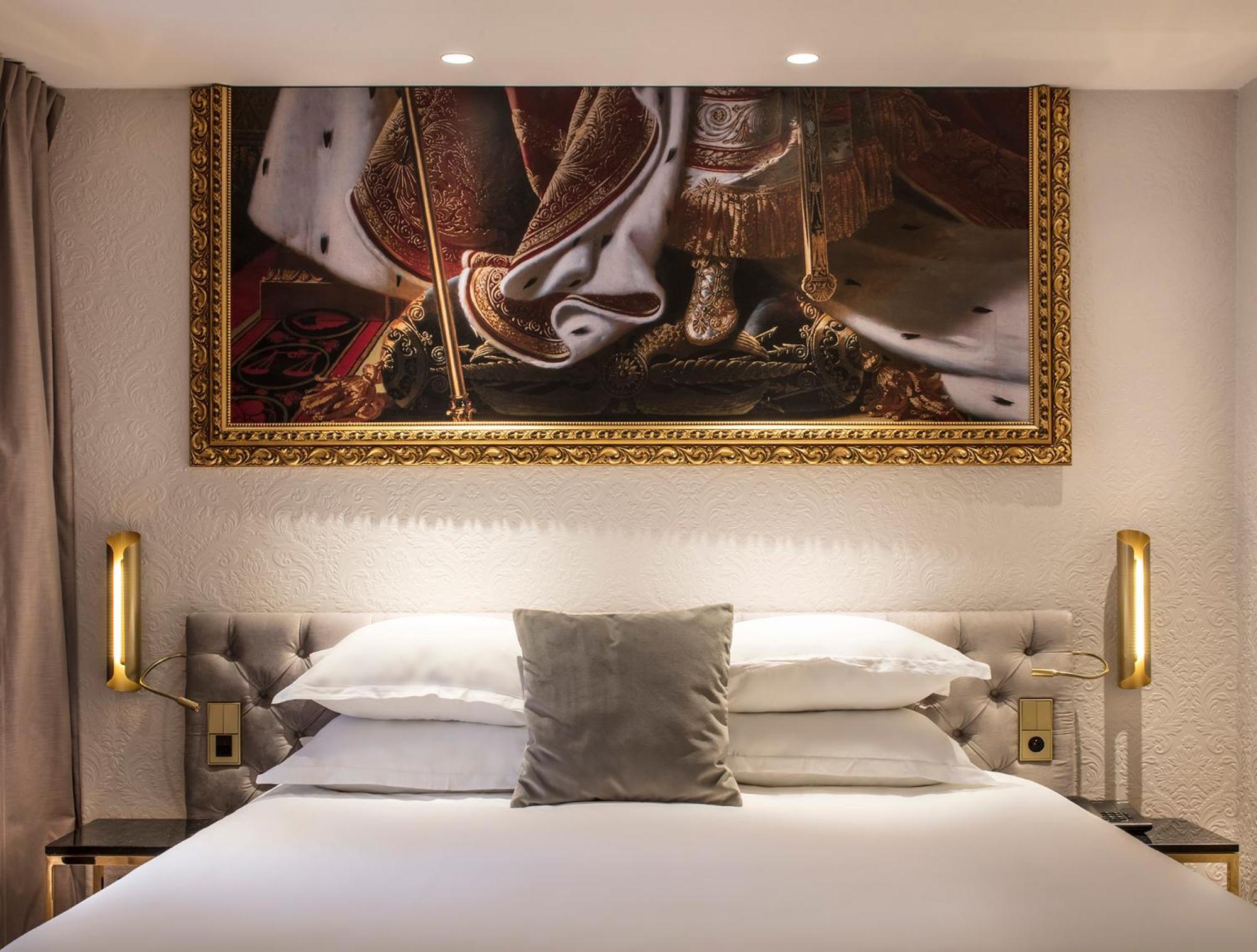 Eiffel Petit Louvre Hotel Paris