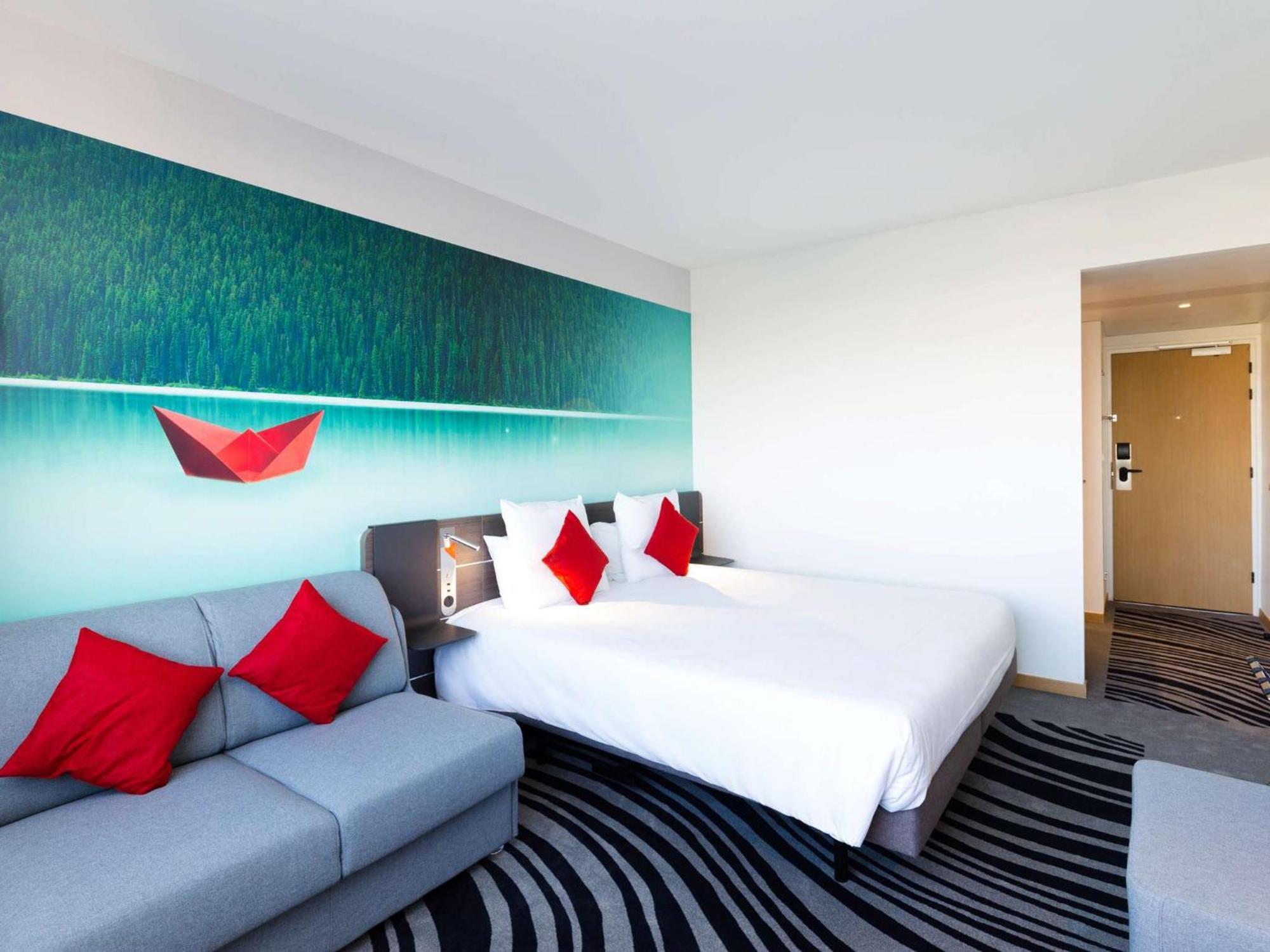 Novotel Centre Tour Eiffel 4*