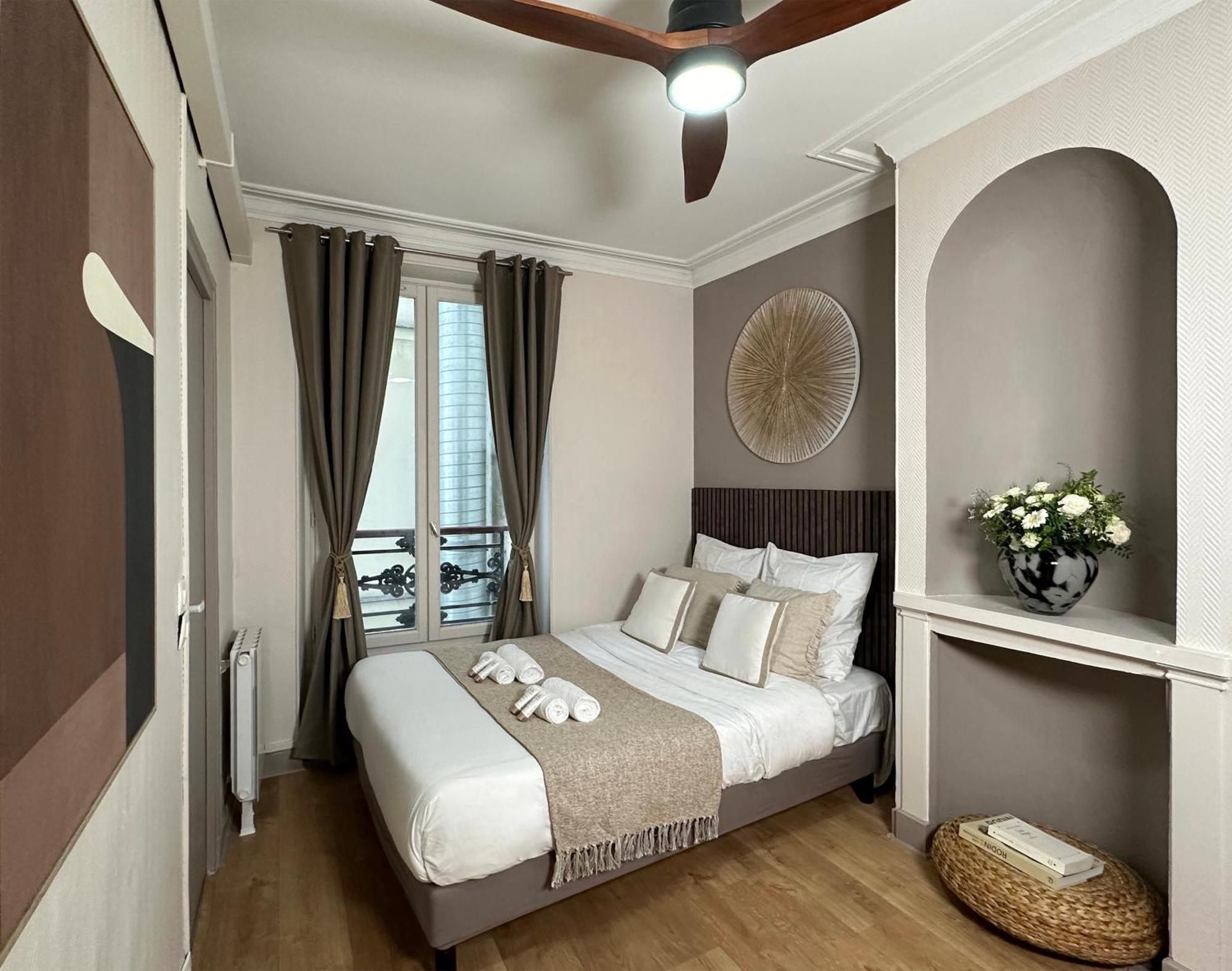 Champs Elysees Area Apartment Paris