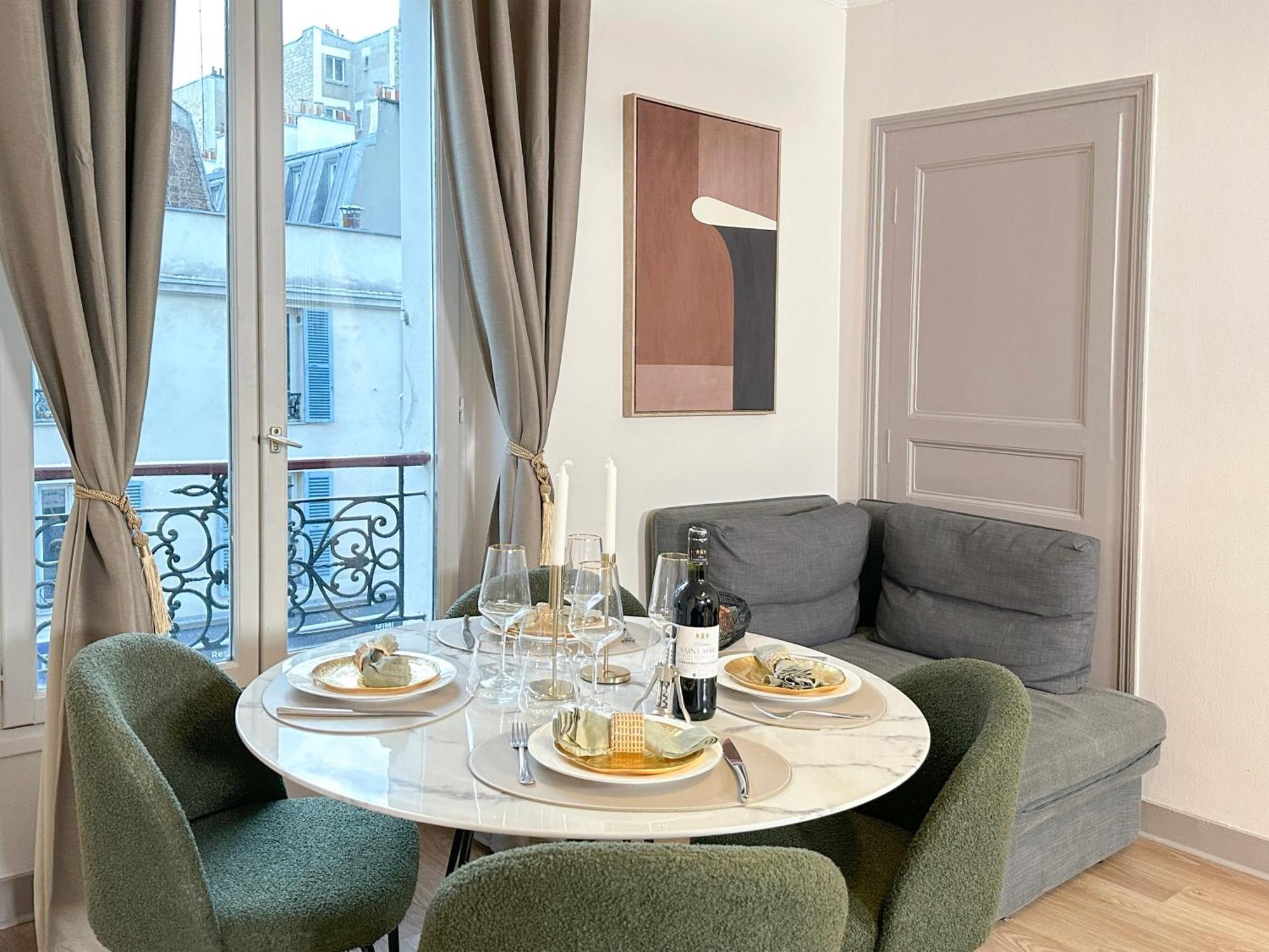 Champs Elysees Area