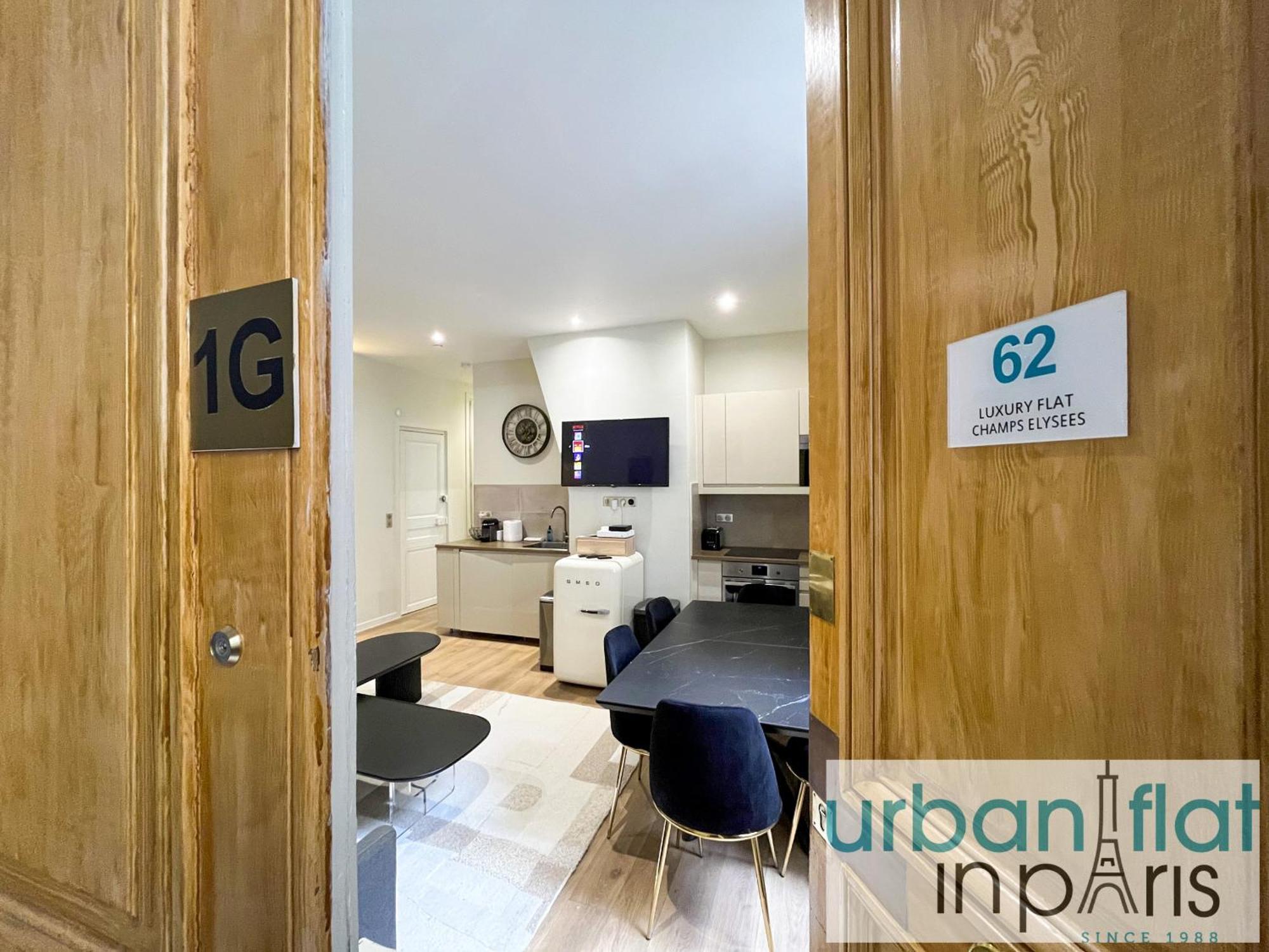 62-luxury Flat Champs Elysees