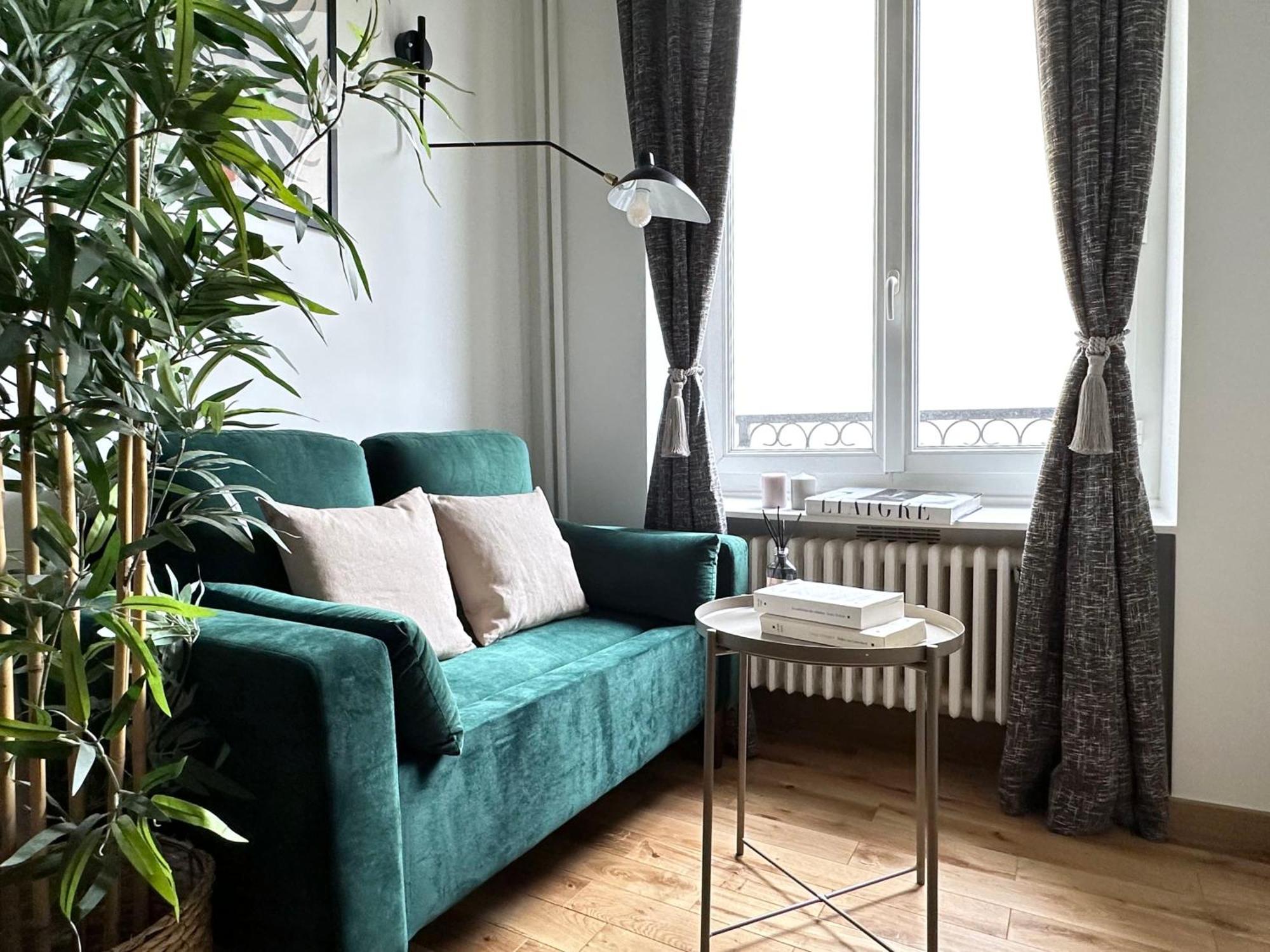 Beautiful Retreat In Apartment *