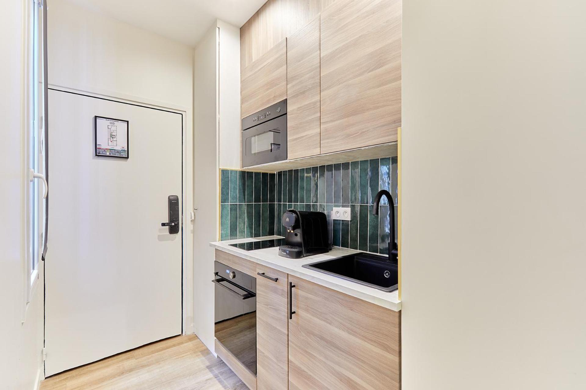 Rent A - Meslay Apartment Paris