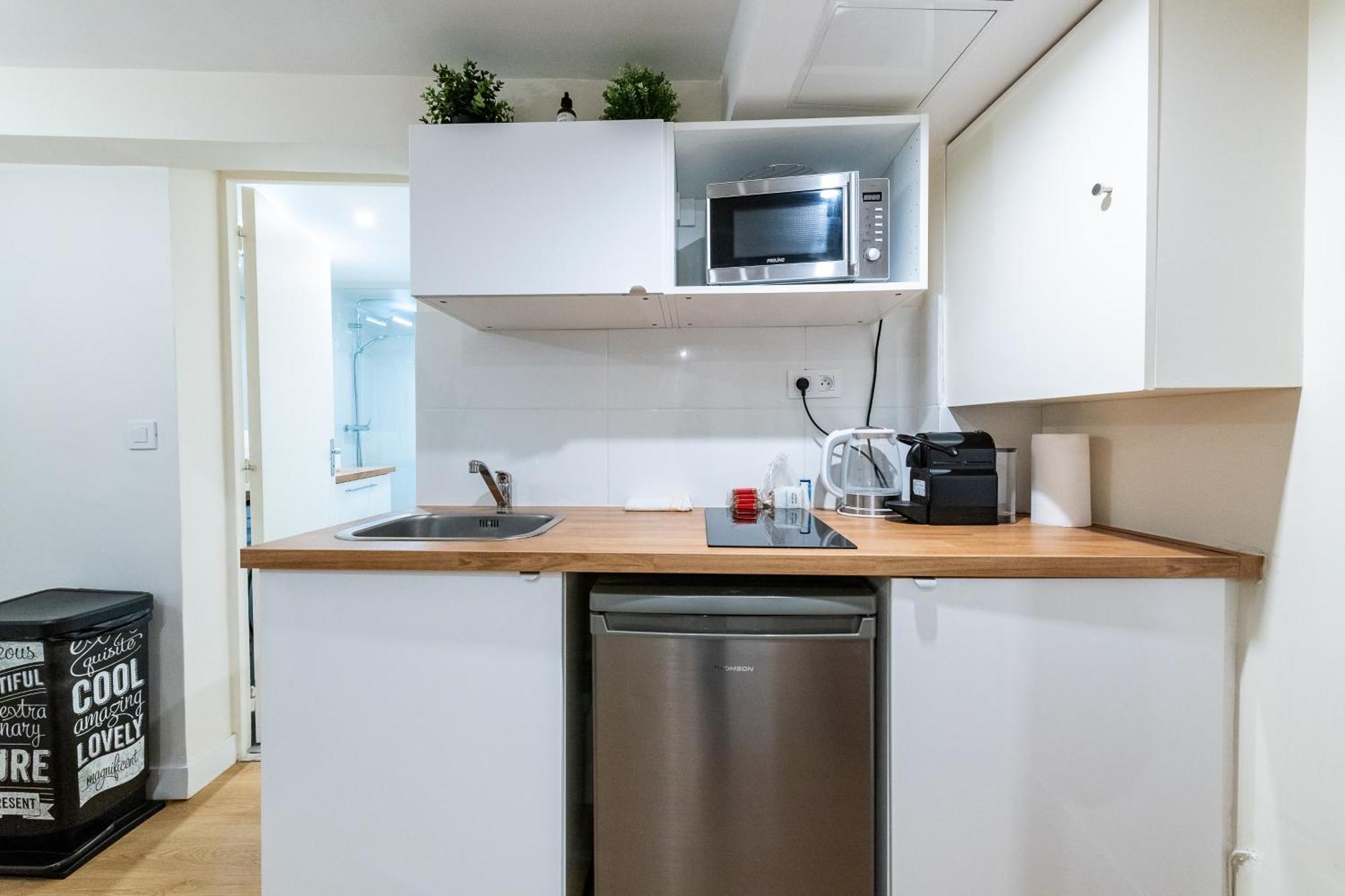 Apartment Le Deniro Loft - Tour Eiffel Invalides - 7 Personnes *