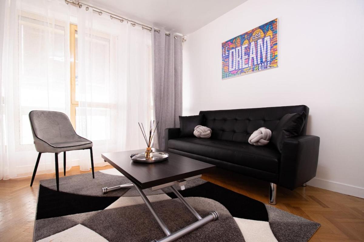 Apartment Elegante Evasion Dans Le Vibrant 11e Arrondissement - Longue Duree