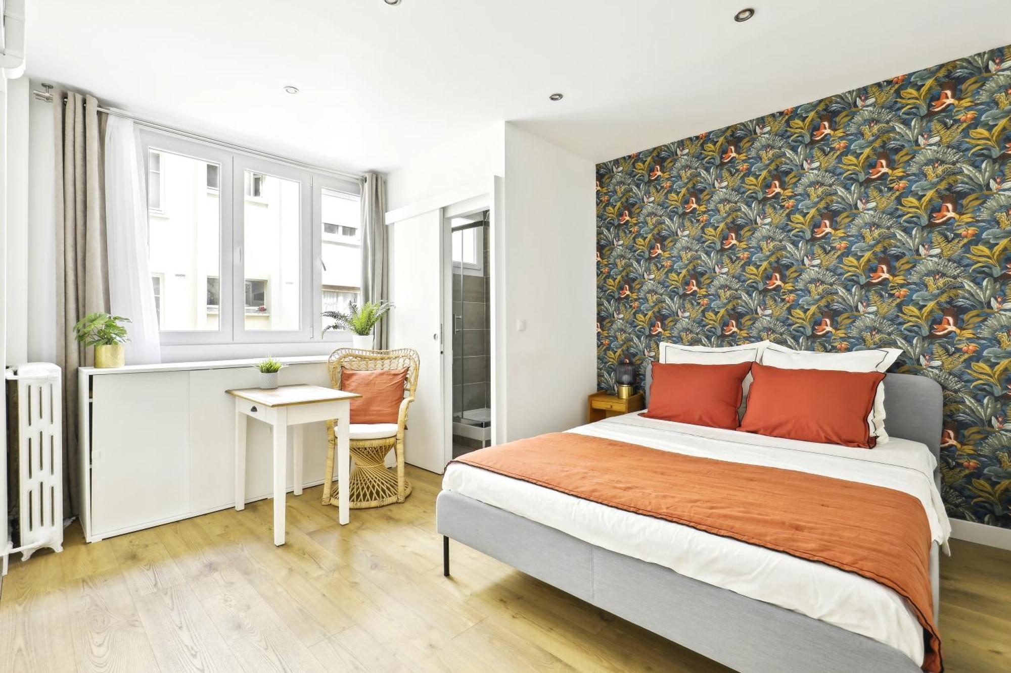 Luxury Near Eiffel Tower Apartment *