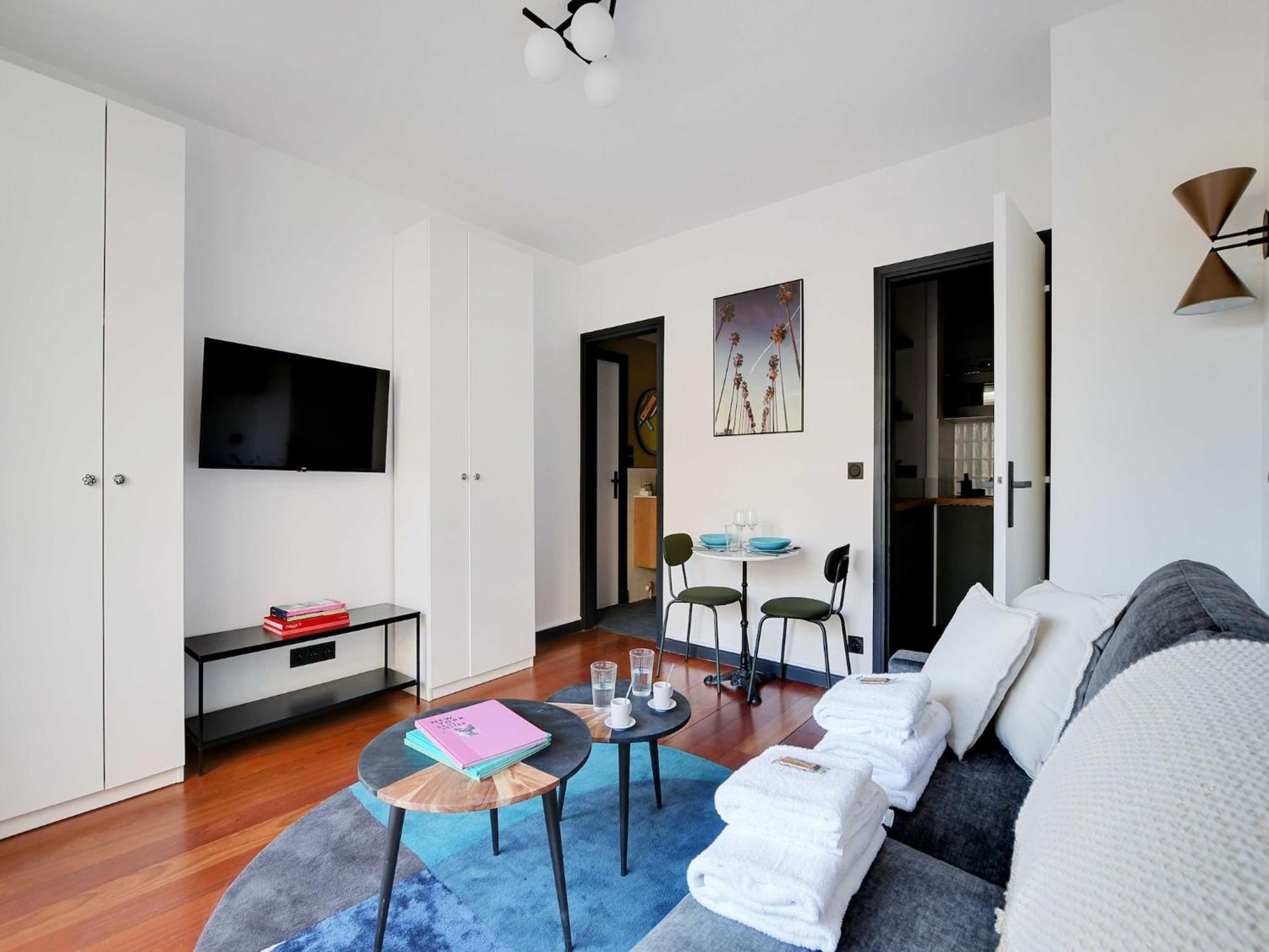 8e - Refait A Neuf - 4eme Etage Avec Ascenseur Holiday home Paris