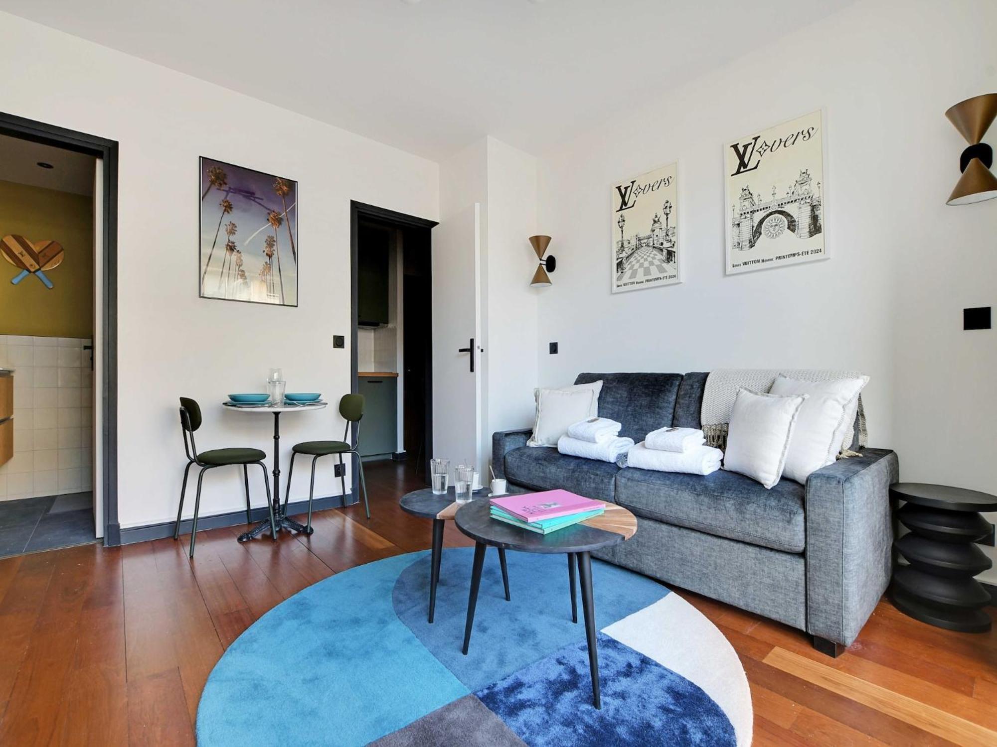 8e - Refait A Neuf - 4eme Etage Avec Ascenseur Holiday home Paris
