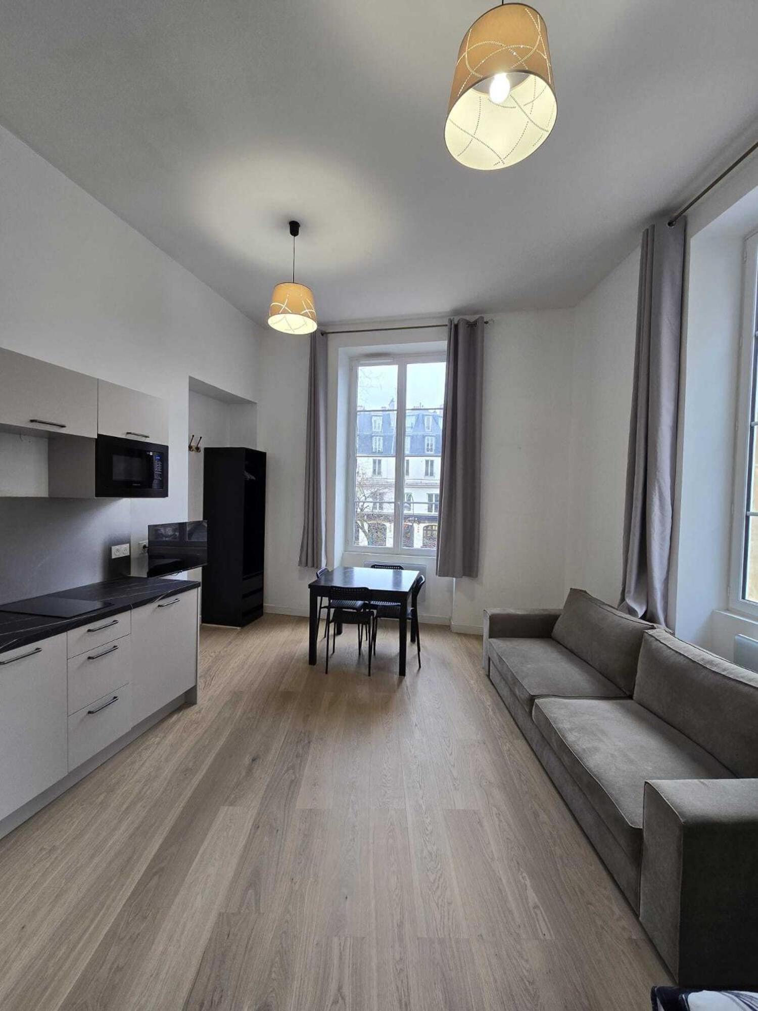Poisson 5 Appartement *