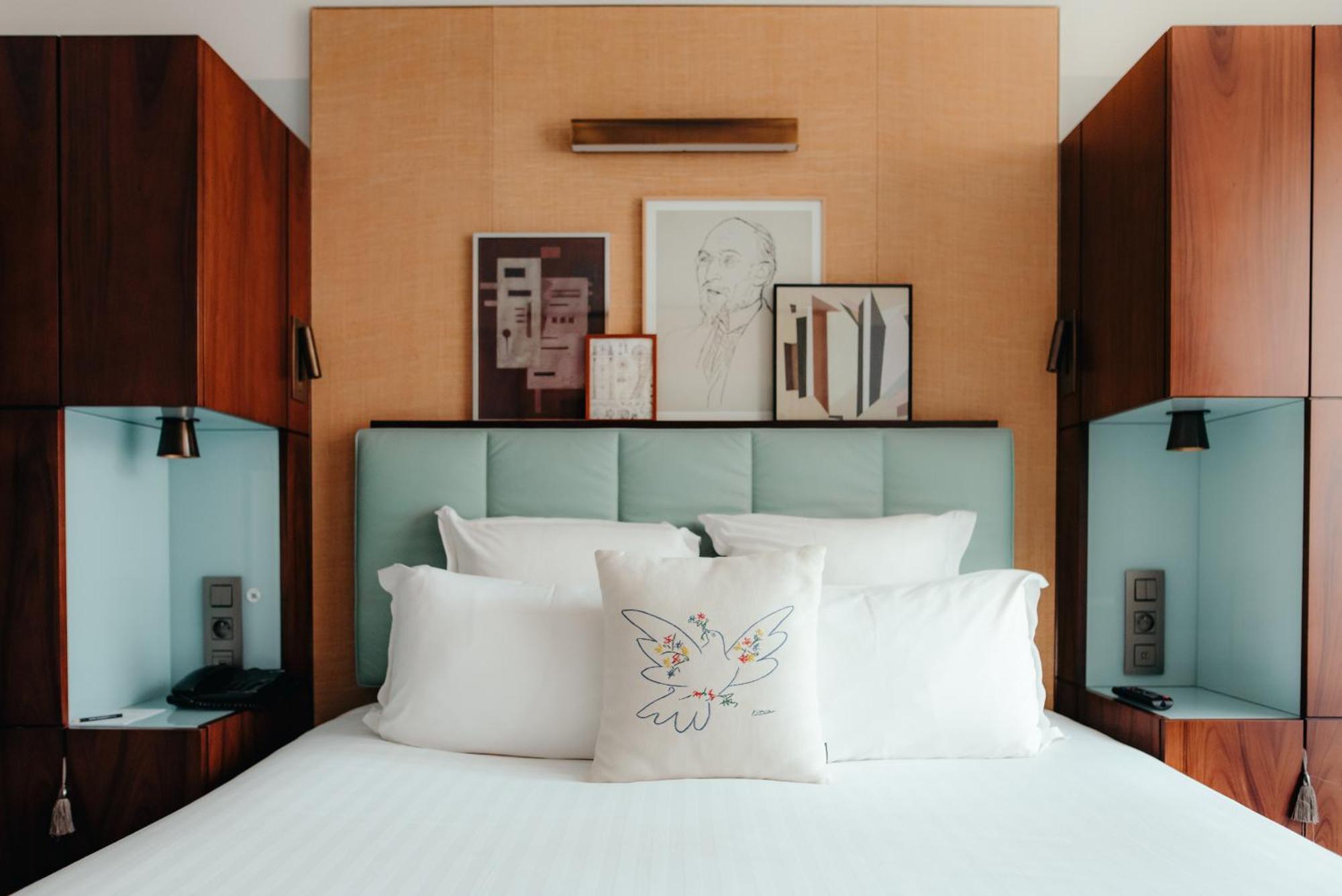 Hotel Eiffel Blomet