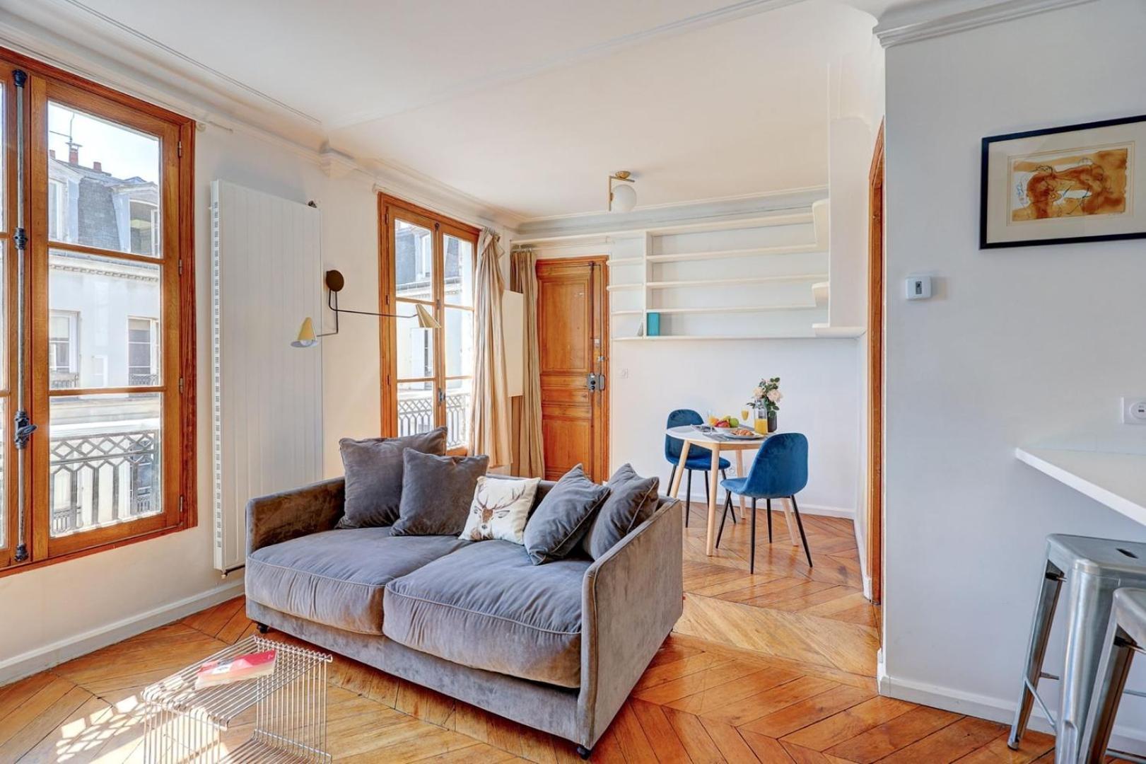 Bnbnook - Bright 1br - Bastille & Place Des Vosges Apartment