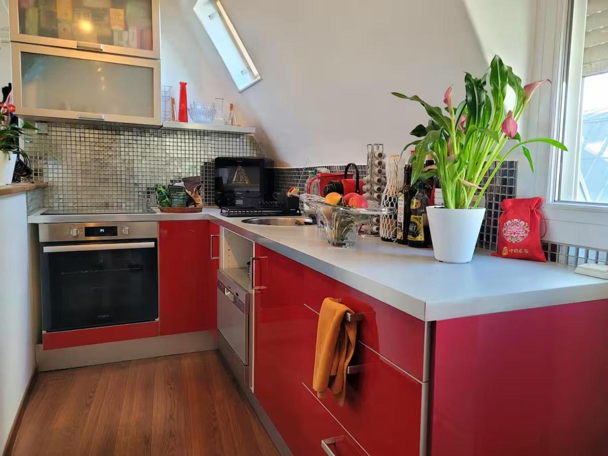 Loft Tres Calme Confort Proche Parc Des Expos De Versailles Vue Tour Eiffel Apartment Paris