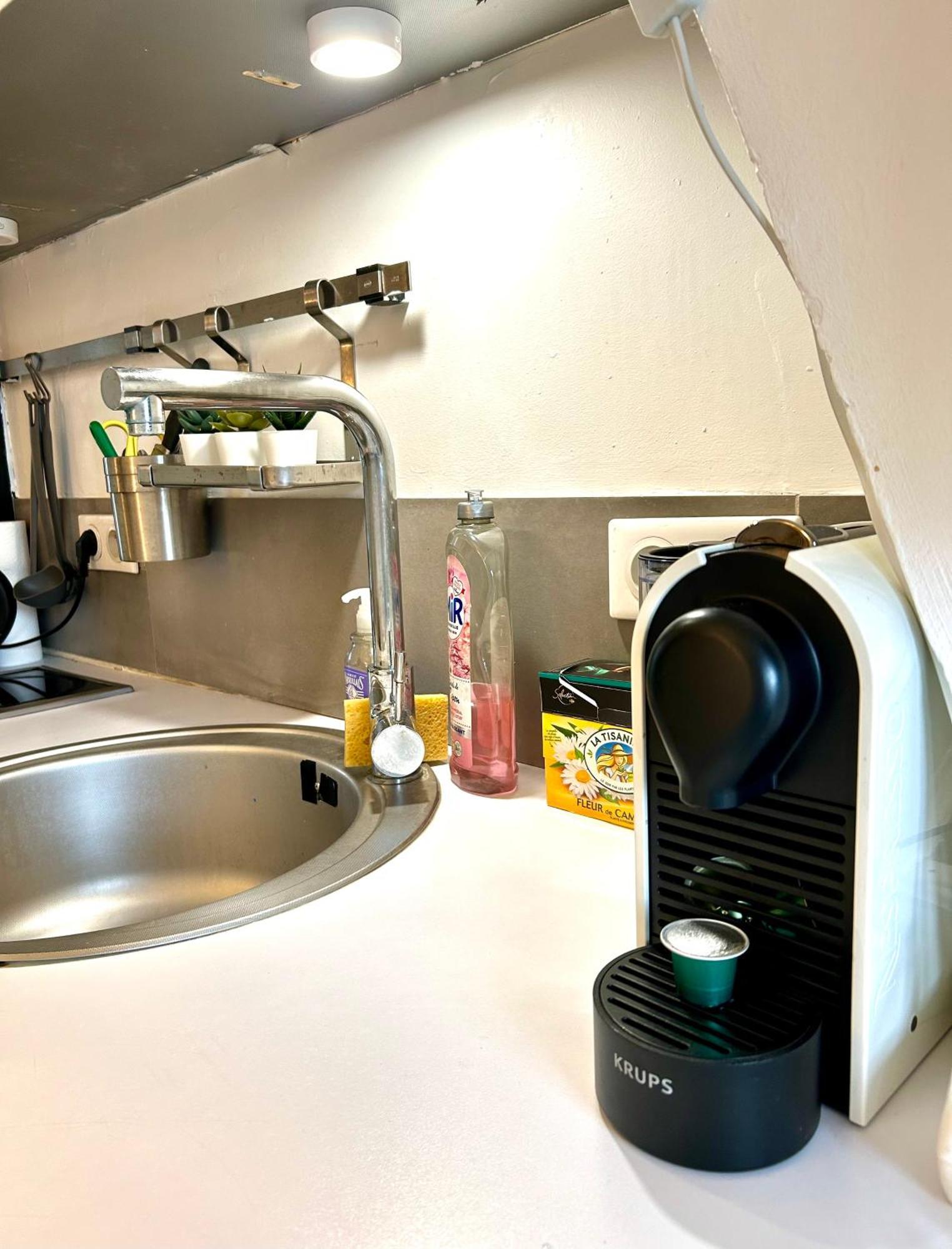 Belleville Nest Apartment Paris