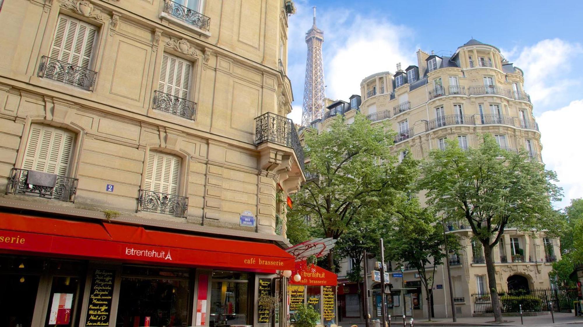 Stunning Near Eiffel Tower *