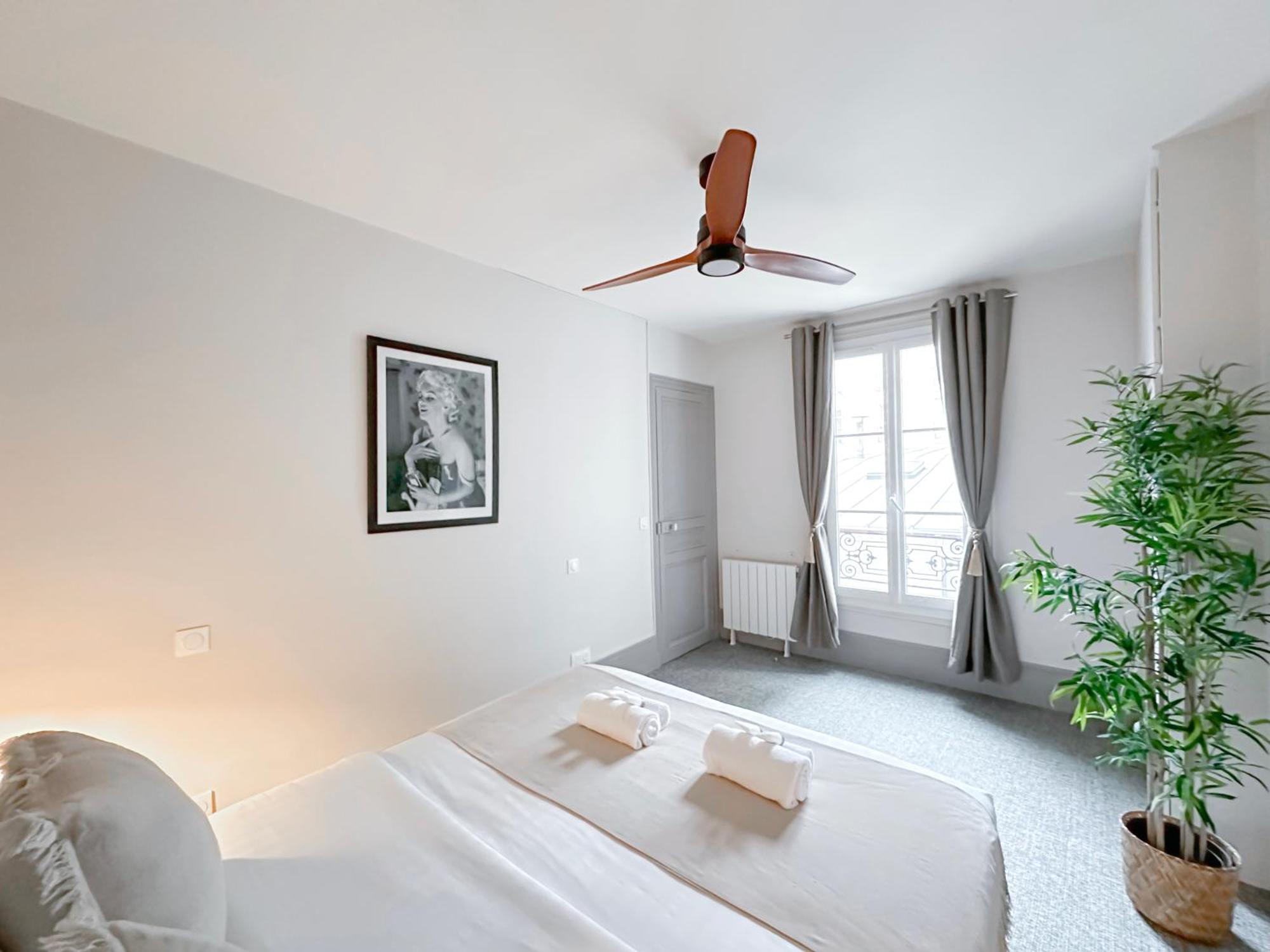 Champs Elysees Area Apartment Paris